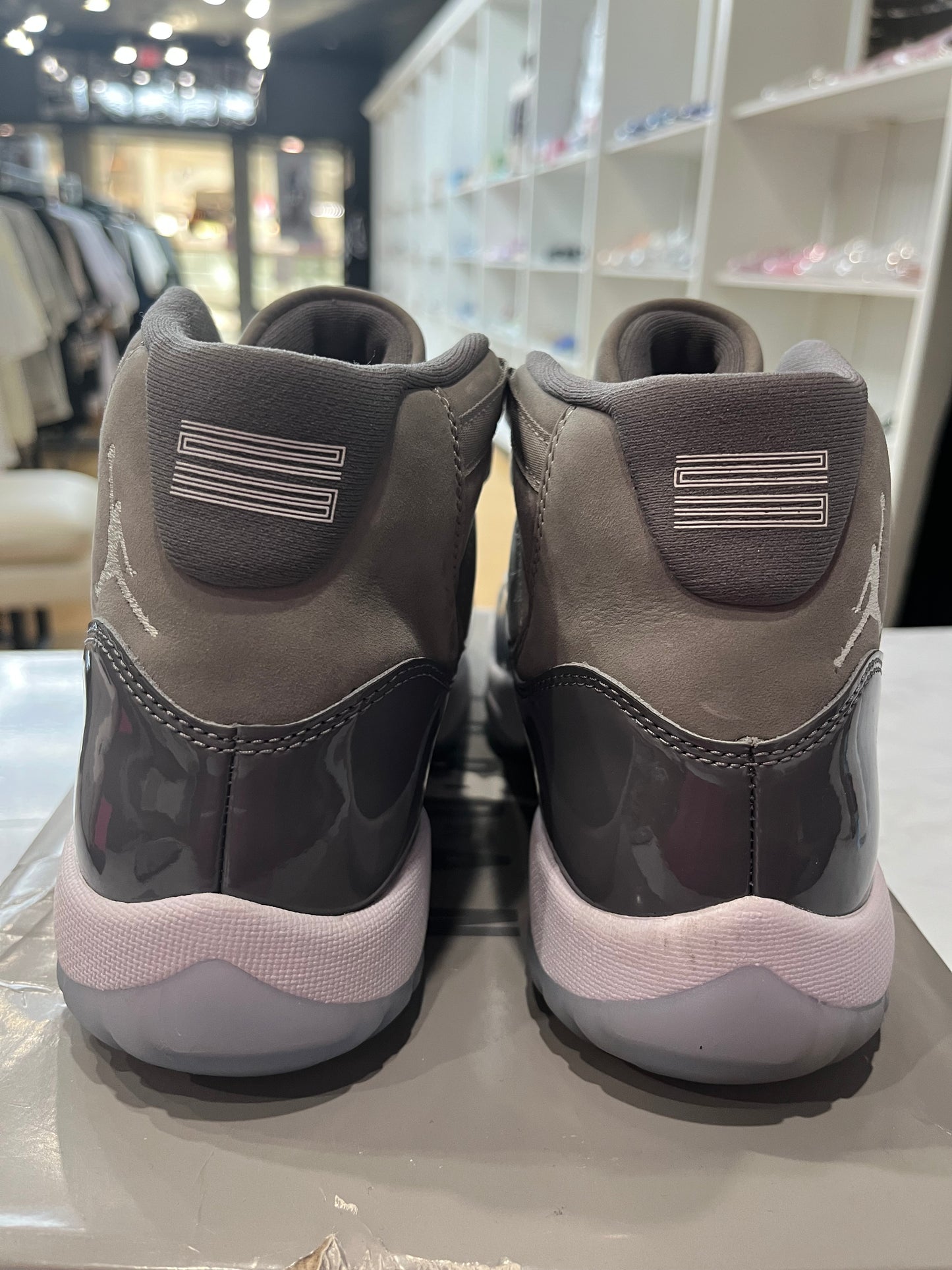 Jordan 11 Retro Cool Grey 2021 PRE-OWNED
