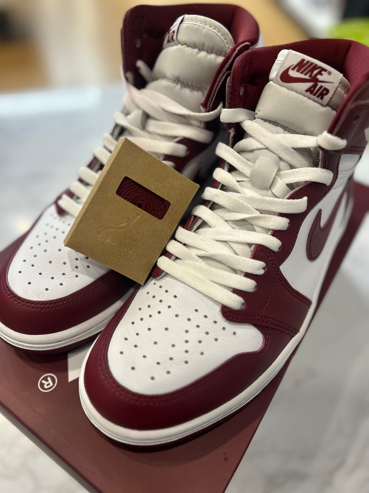 Jordan 1 Retro High OG Artisanal Red PRE-OWNED