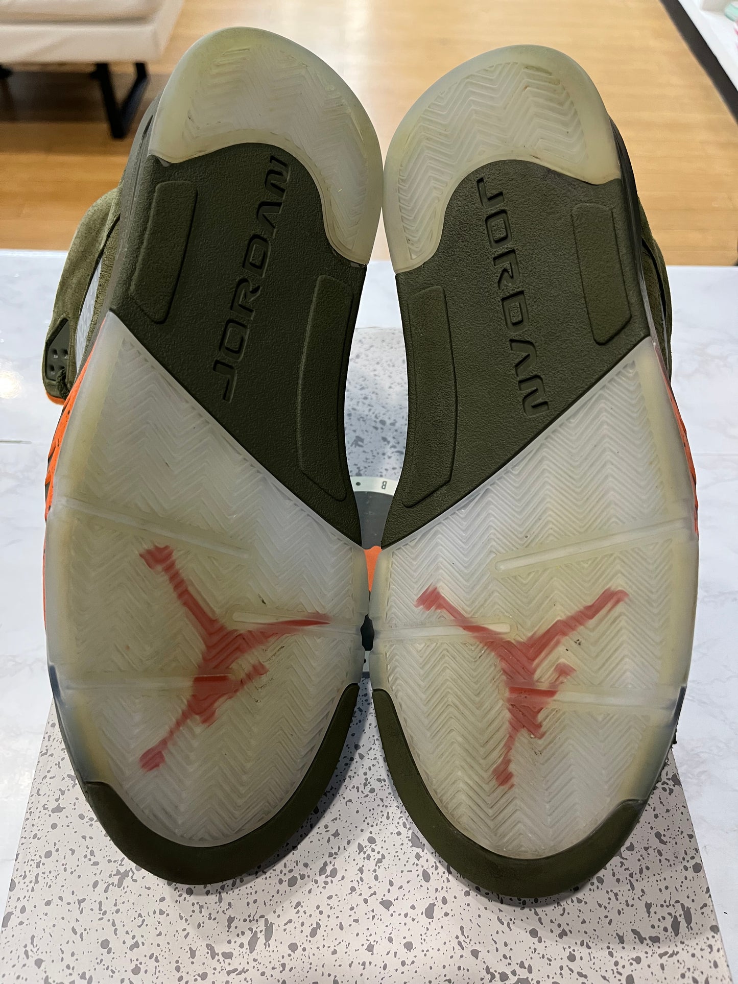 Jordan 5 Retro Olive 2024 PRE-OWNED