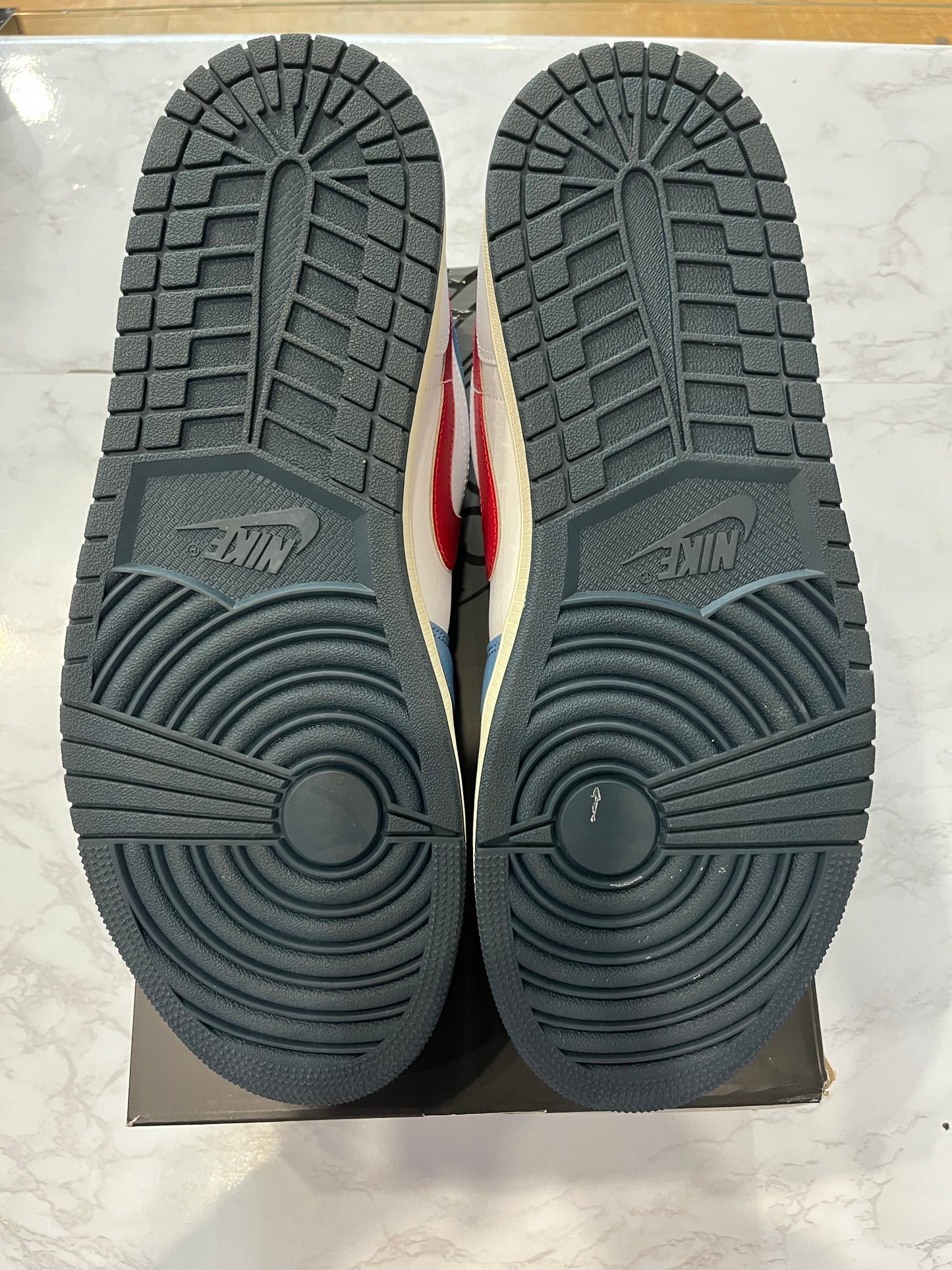 Air Jordan 1 Low SE Motion Pack PRE-OWNED