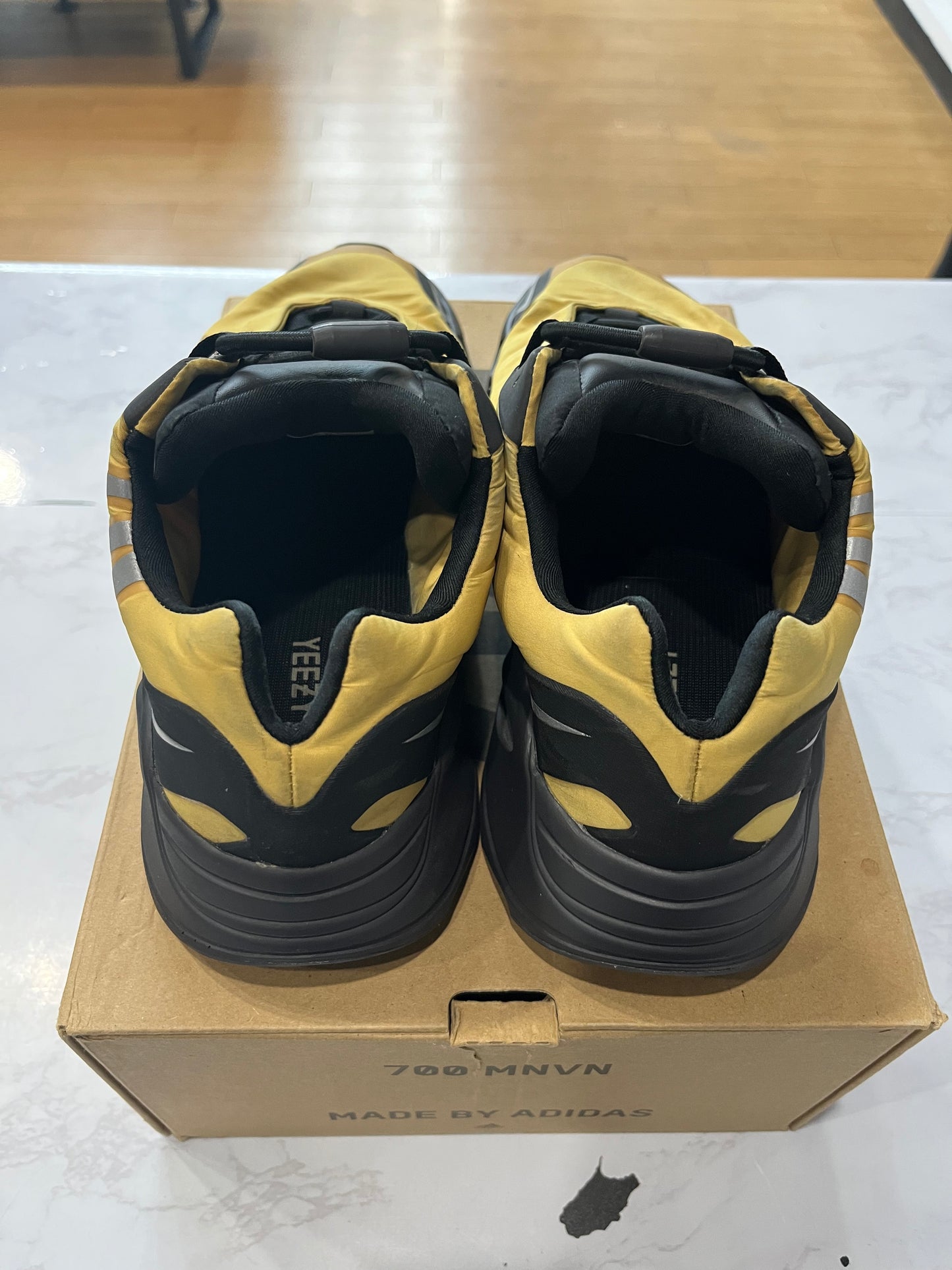 Yeezy Boost 700 MNVN Honey Flux PRE-OWNED