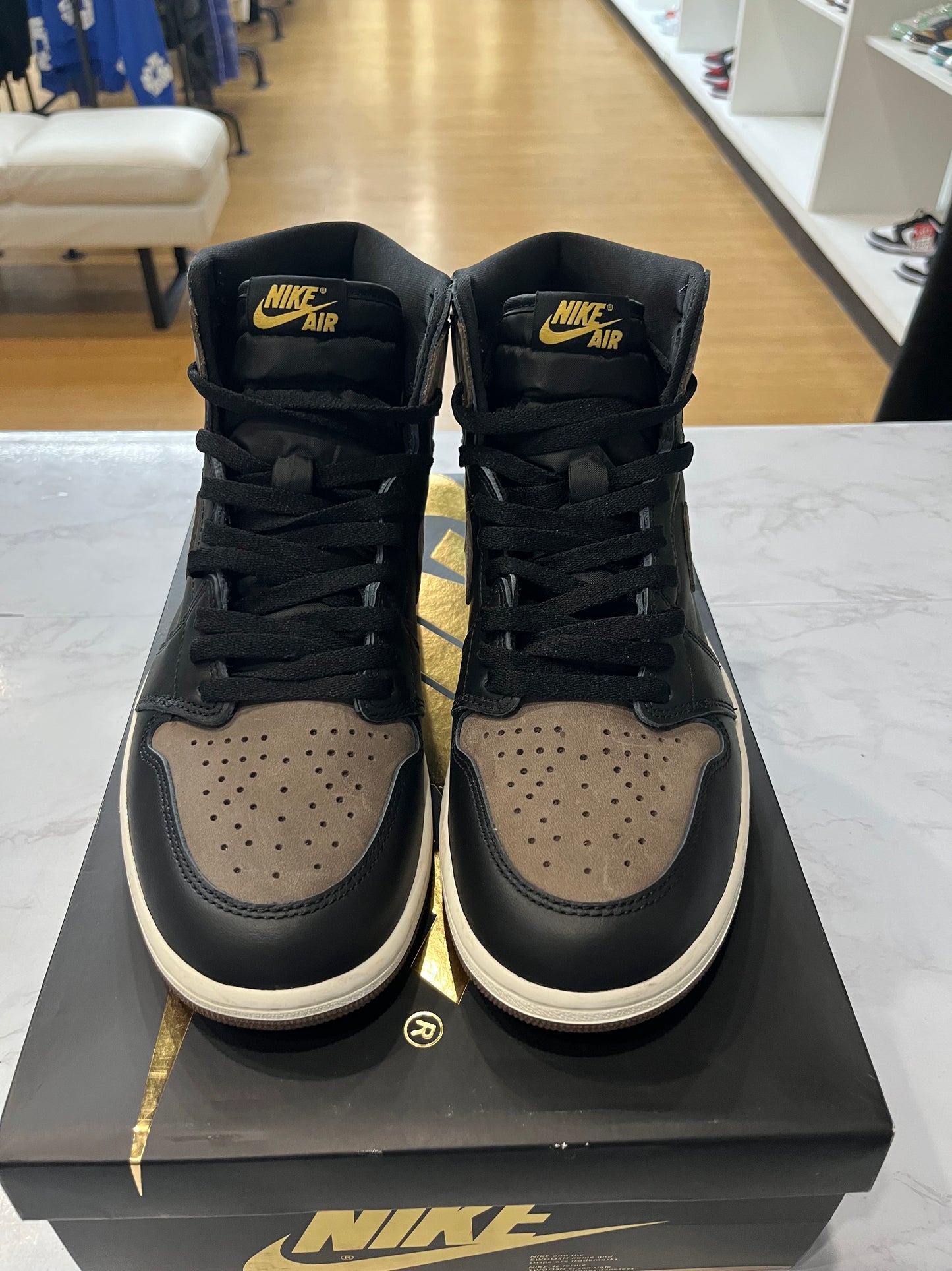 Jordan 1 Retro High OG Palomino PRE-OWNED