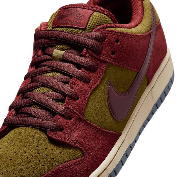 Dunk Low SB Dark Team Red Olive Flak