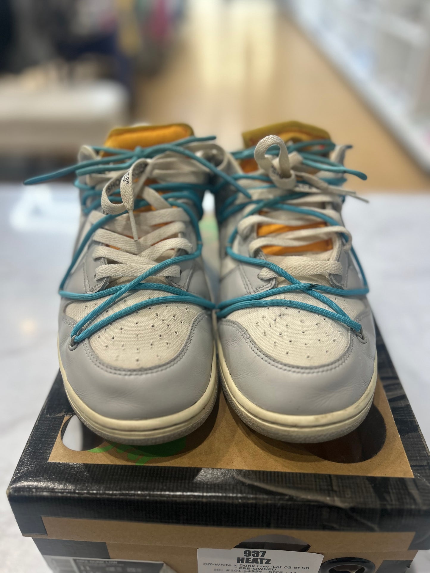 Off-White x Dunk Low Lot 02 of 50 PRE-OWNED