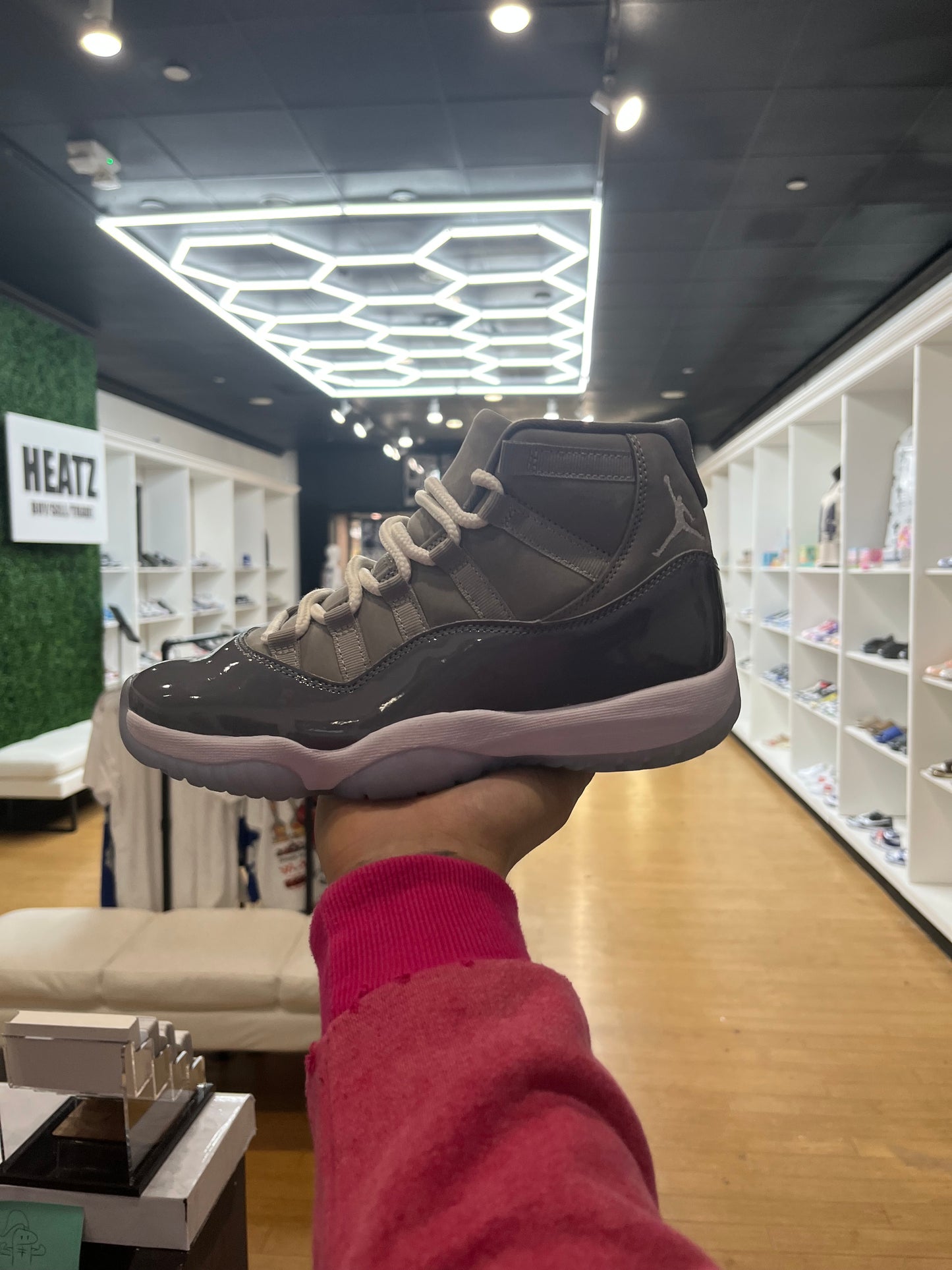 Jordan 11 Retro Cool Grey 2021 PRE-OWNED