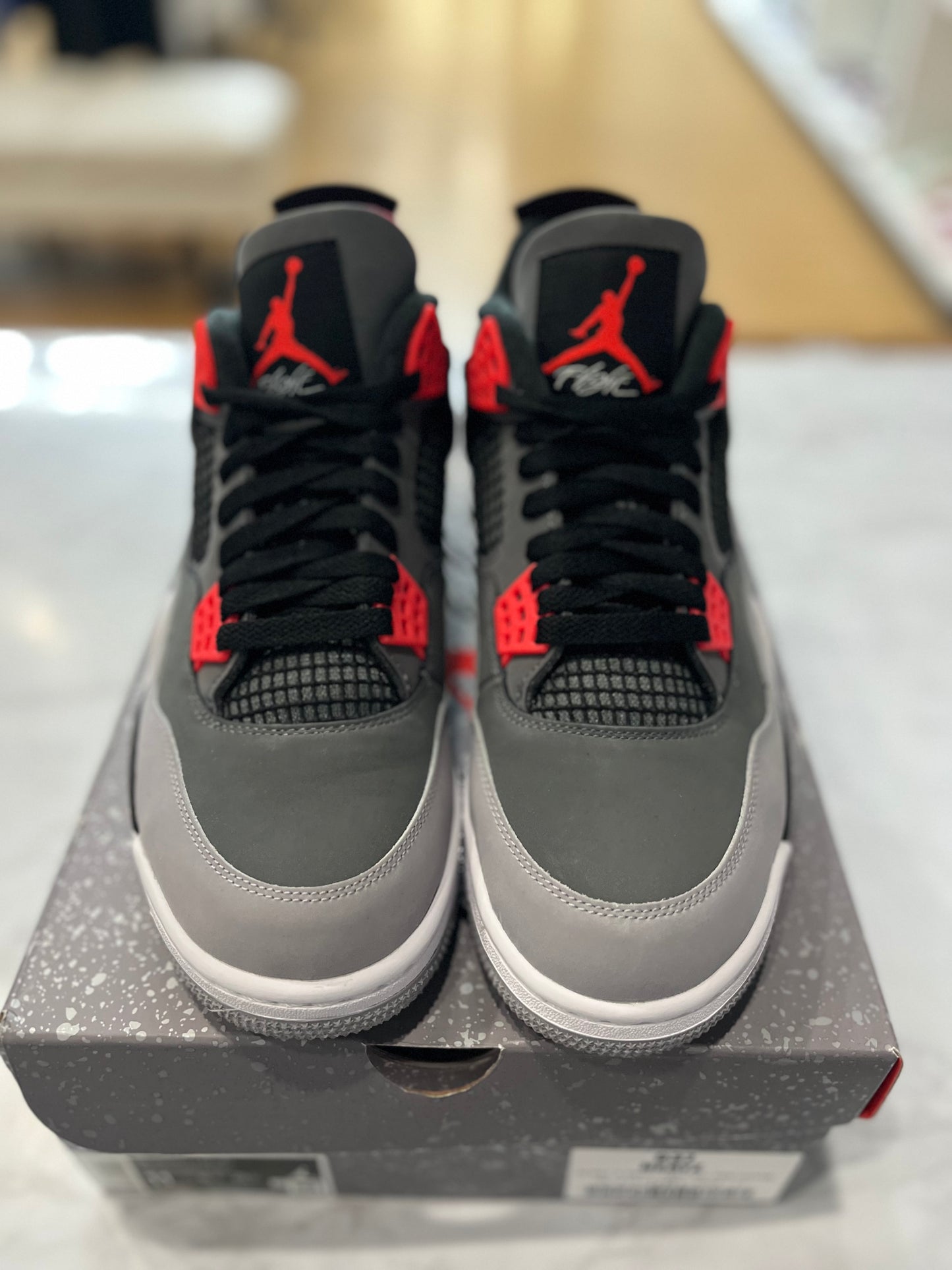 Jordan 4 Retro Infrared PRE-OWNED