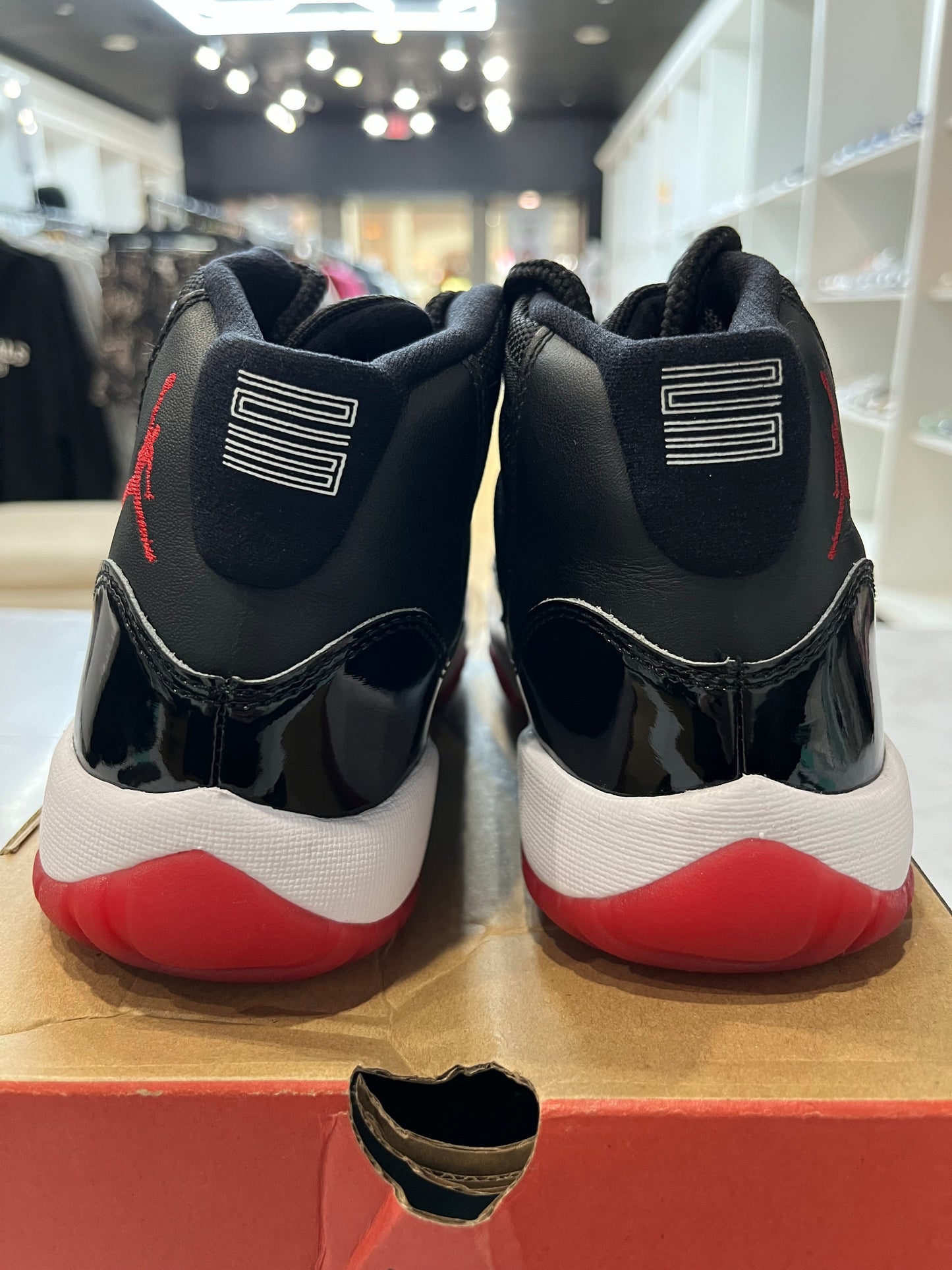 Air Jordan 11 Retro GS Bred 2019