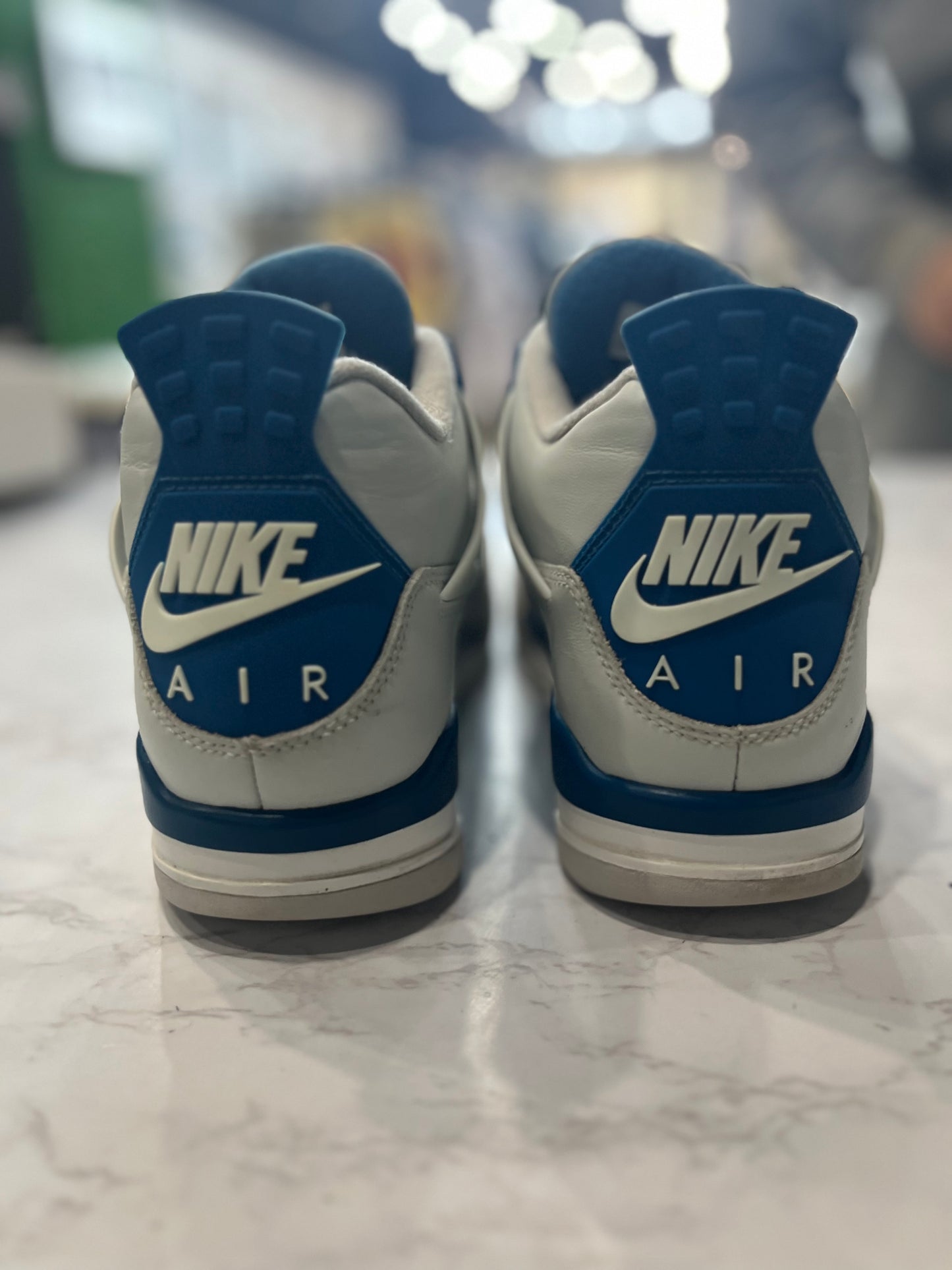 Jordan 4 Retro Military Blue 2024 PRE-OWNED