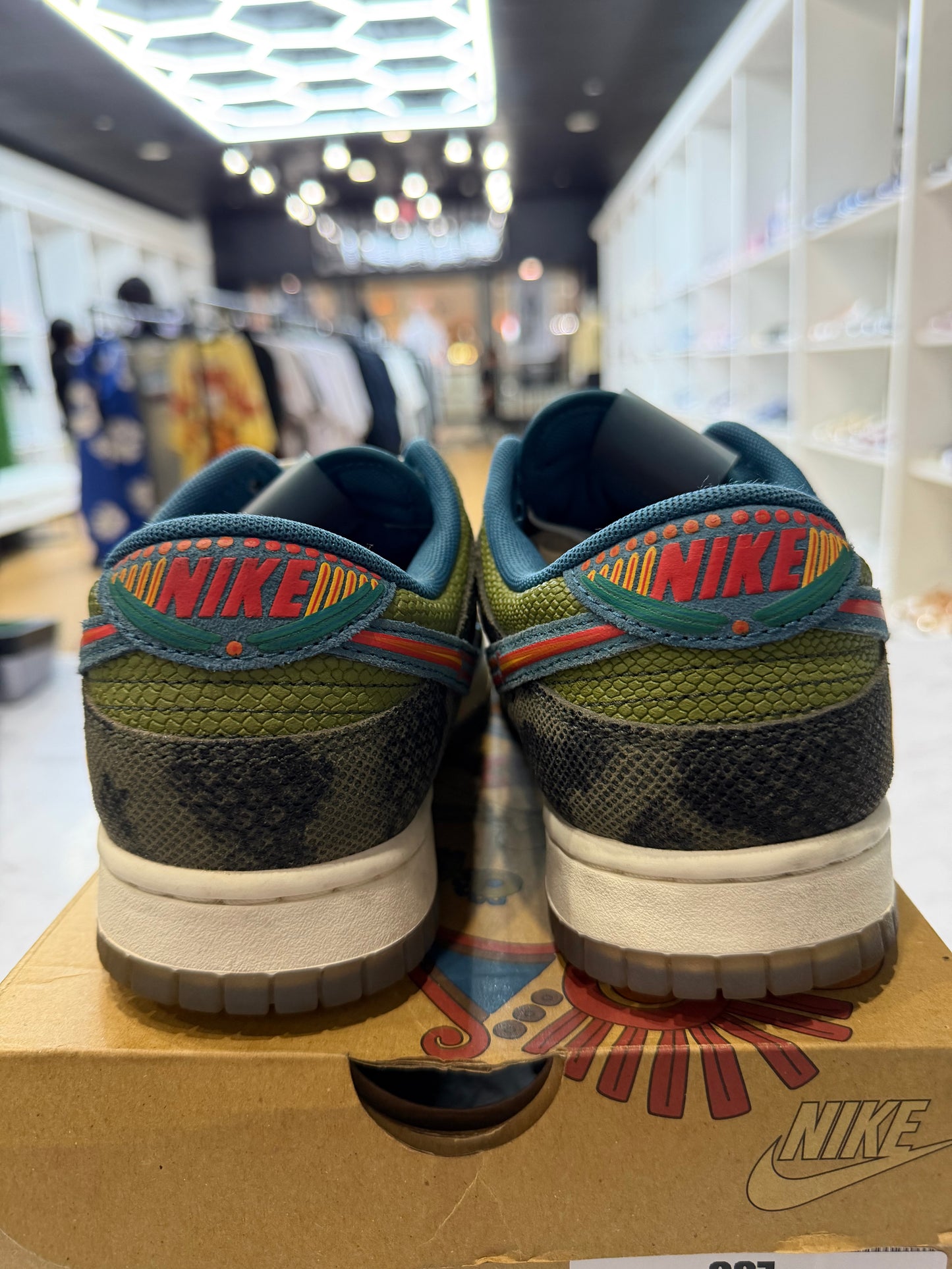 Dunk Low Si EMPRE Familia PRE-OWNED