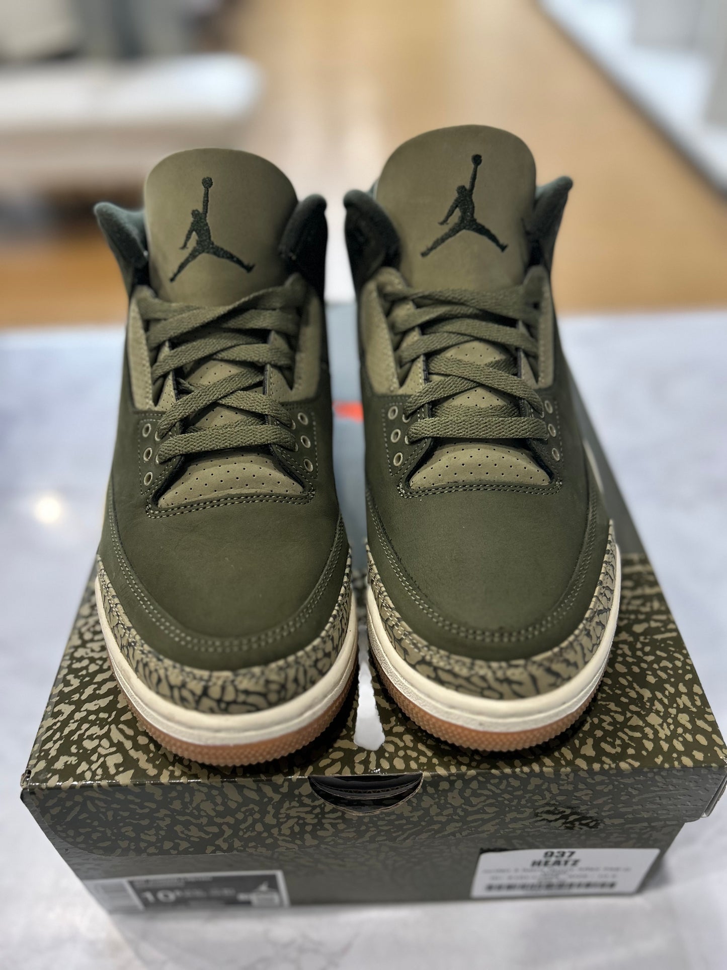 Jordan 3 Retro Family Affair PRE-OWNED