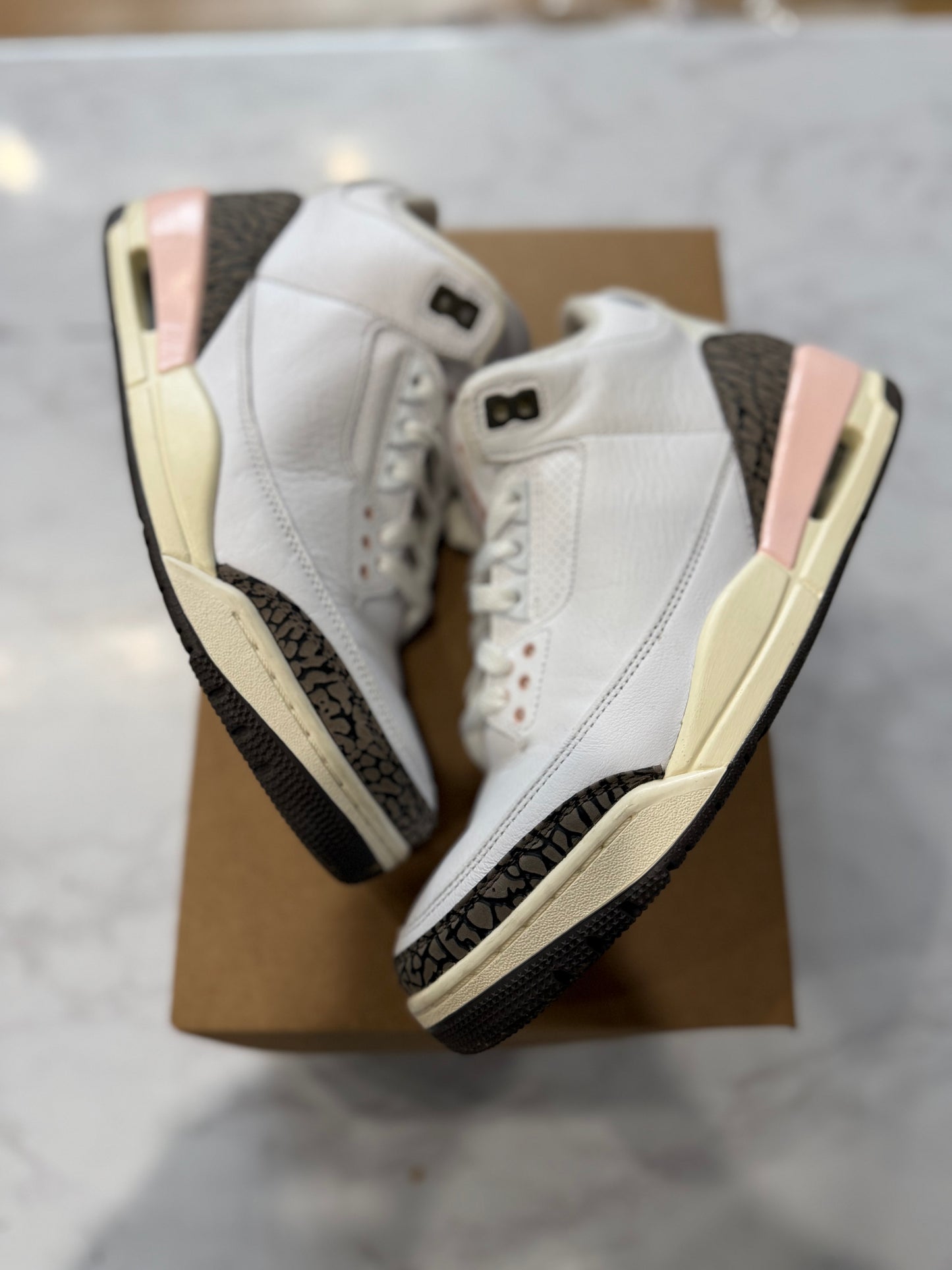 Wmns Jordan 3 Retro Neapolitan PRE-OWNED