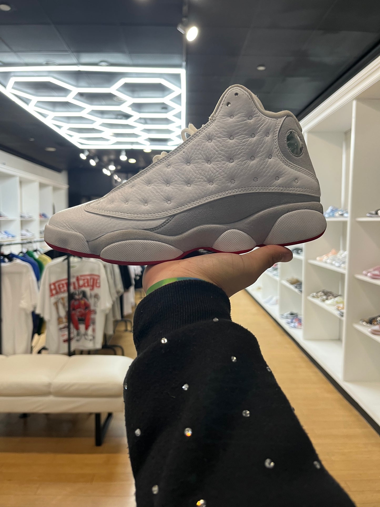 Jordan 13 Retro White Wolf Grey PRE-ONWED