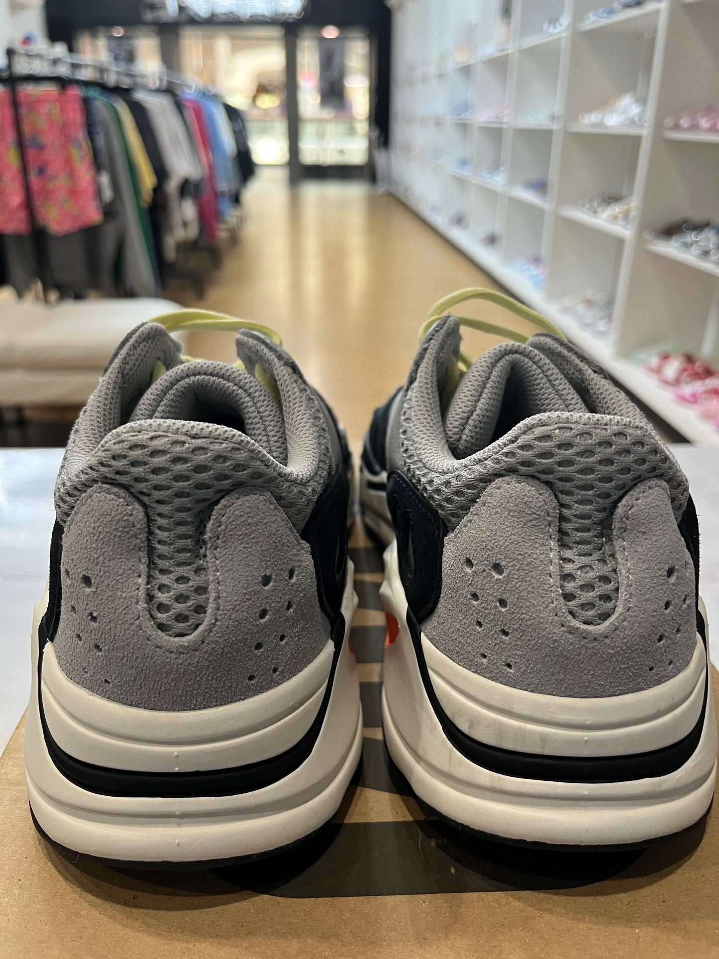 Yeezy Boost 700 Wave Runner PRE-OWNED