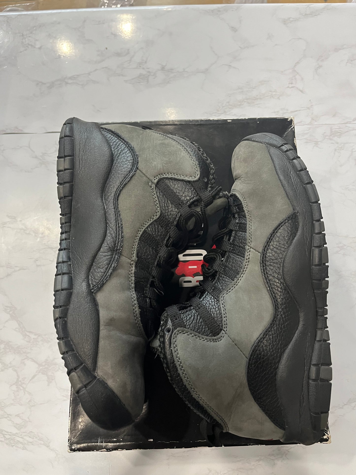 Jordan 10 Retro Shadow 2018 PRE-OWNED