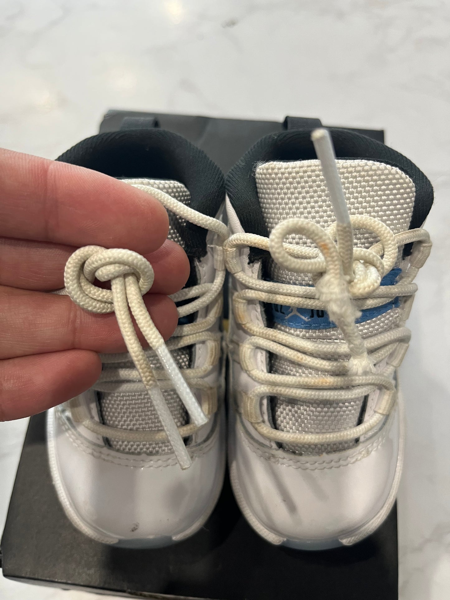 Jordan 11 Retro TD Columbia / Legend Blue 2024 PRE-OWNED