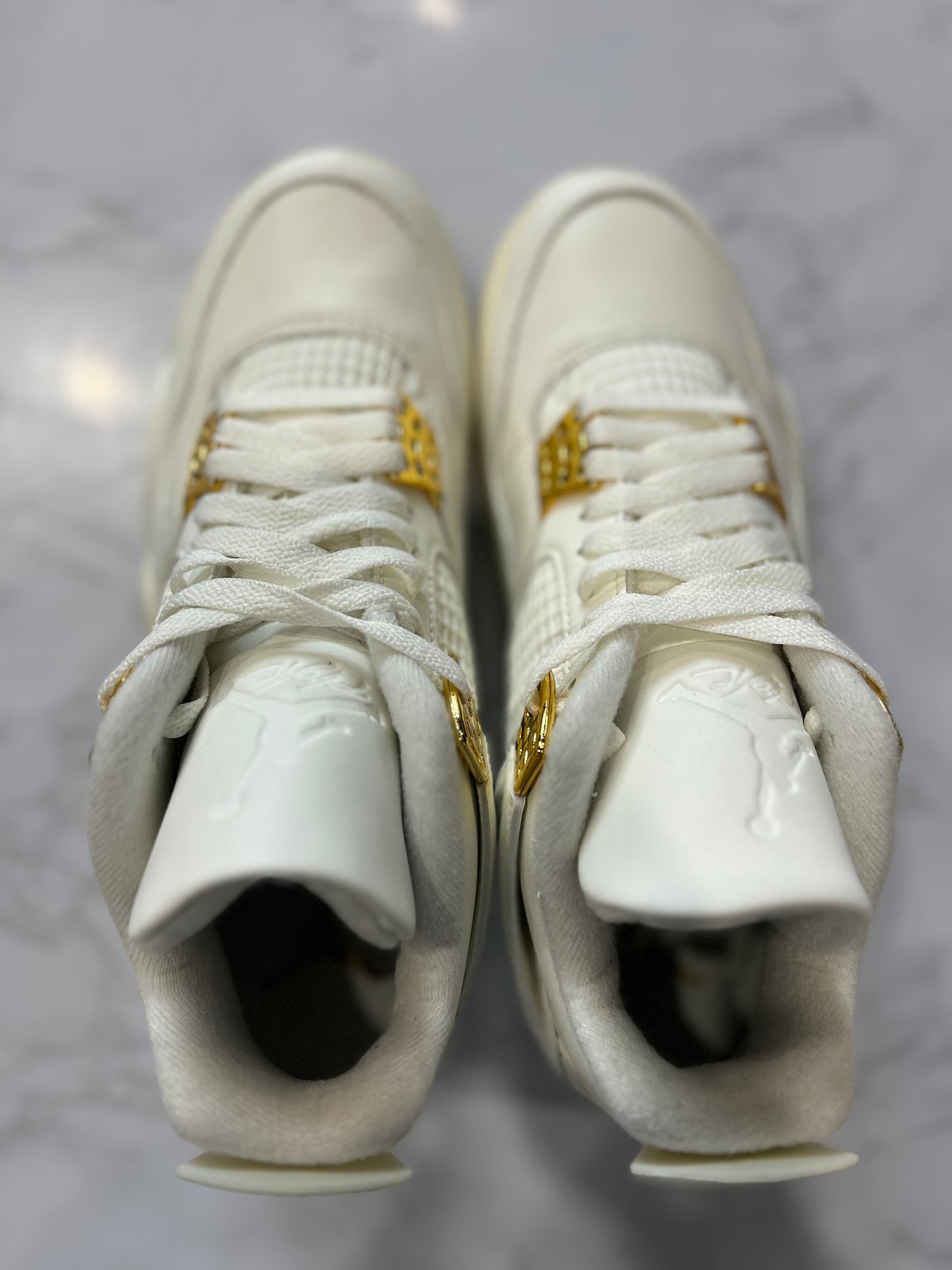 Wmns Jordan 4 Retro Metallic Gold - PRE-OWNED