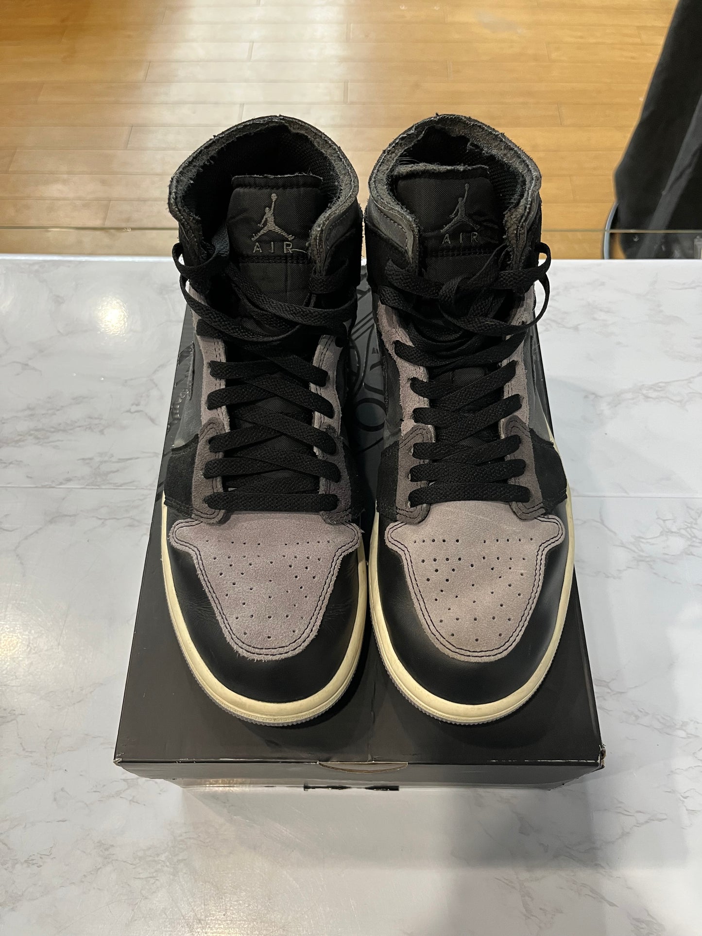 Jordan 1 Mid SE Craft Inside Out Black PRE-OWNED