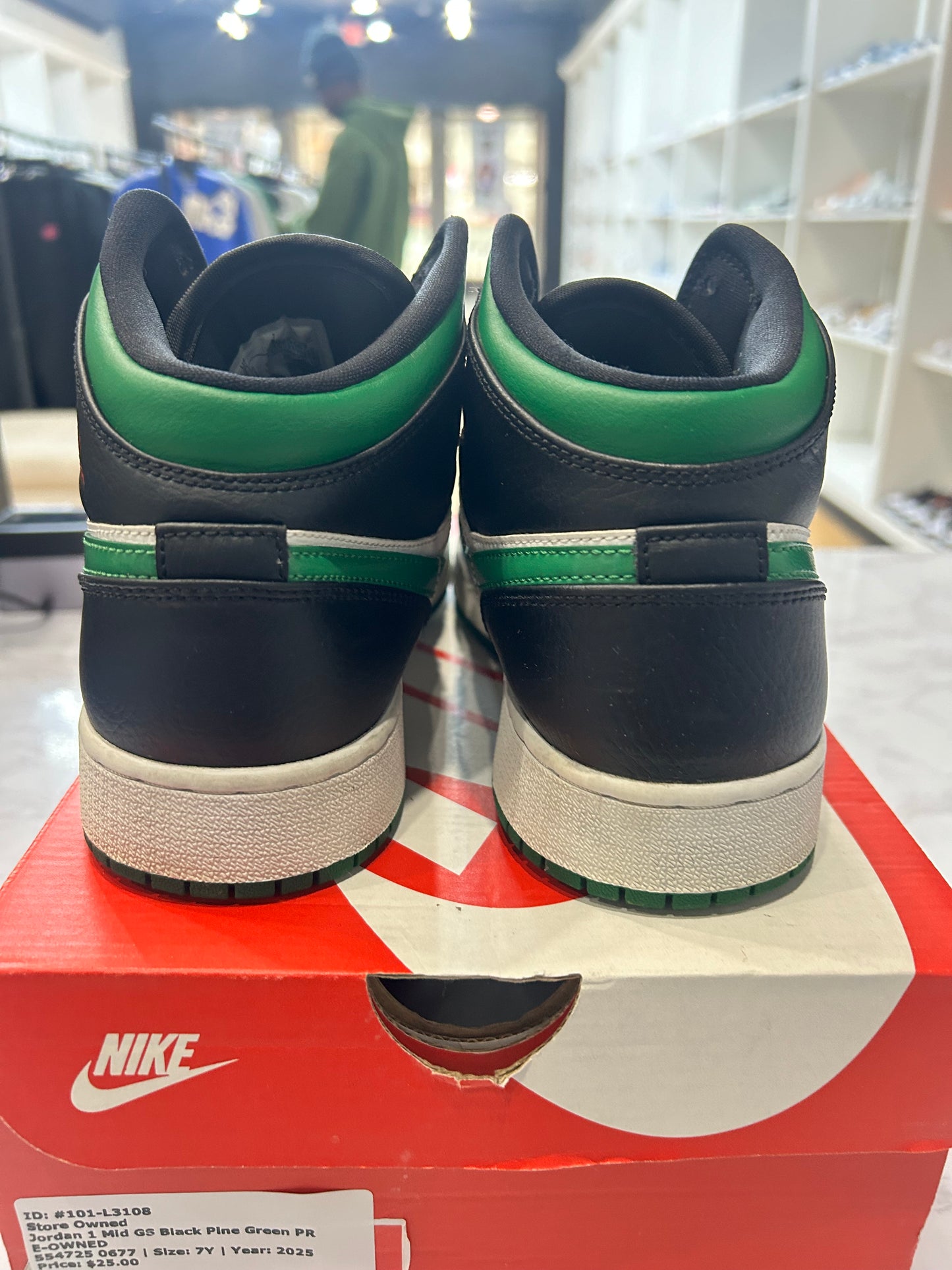 Jordan 1 Mid GS Black Pine Green PRE-OWNED