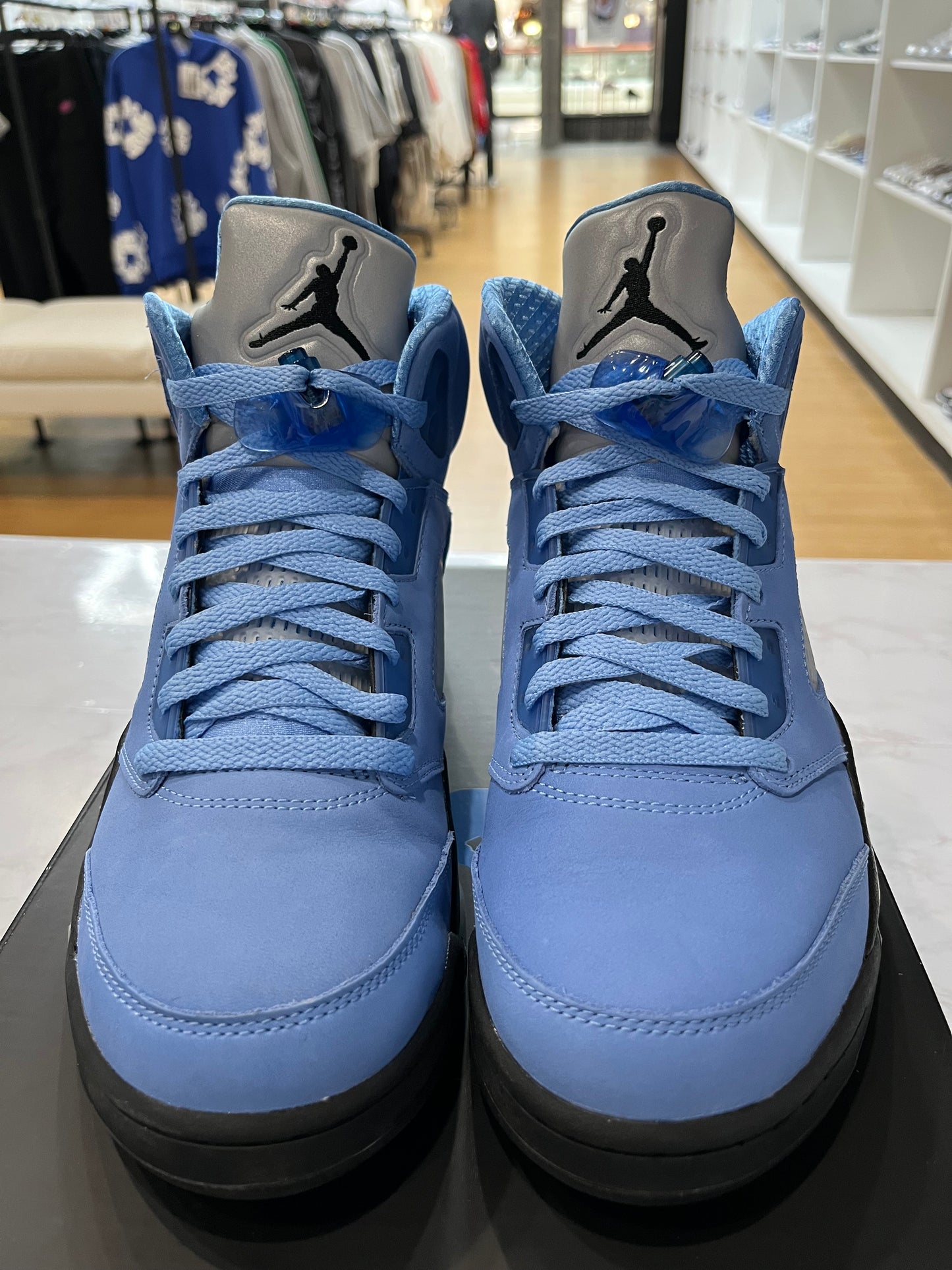 Jordan 5 Retro SE UNC PRE-OWNED