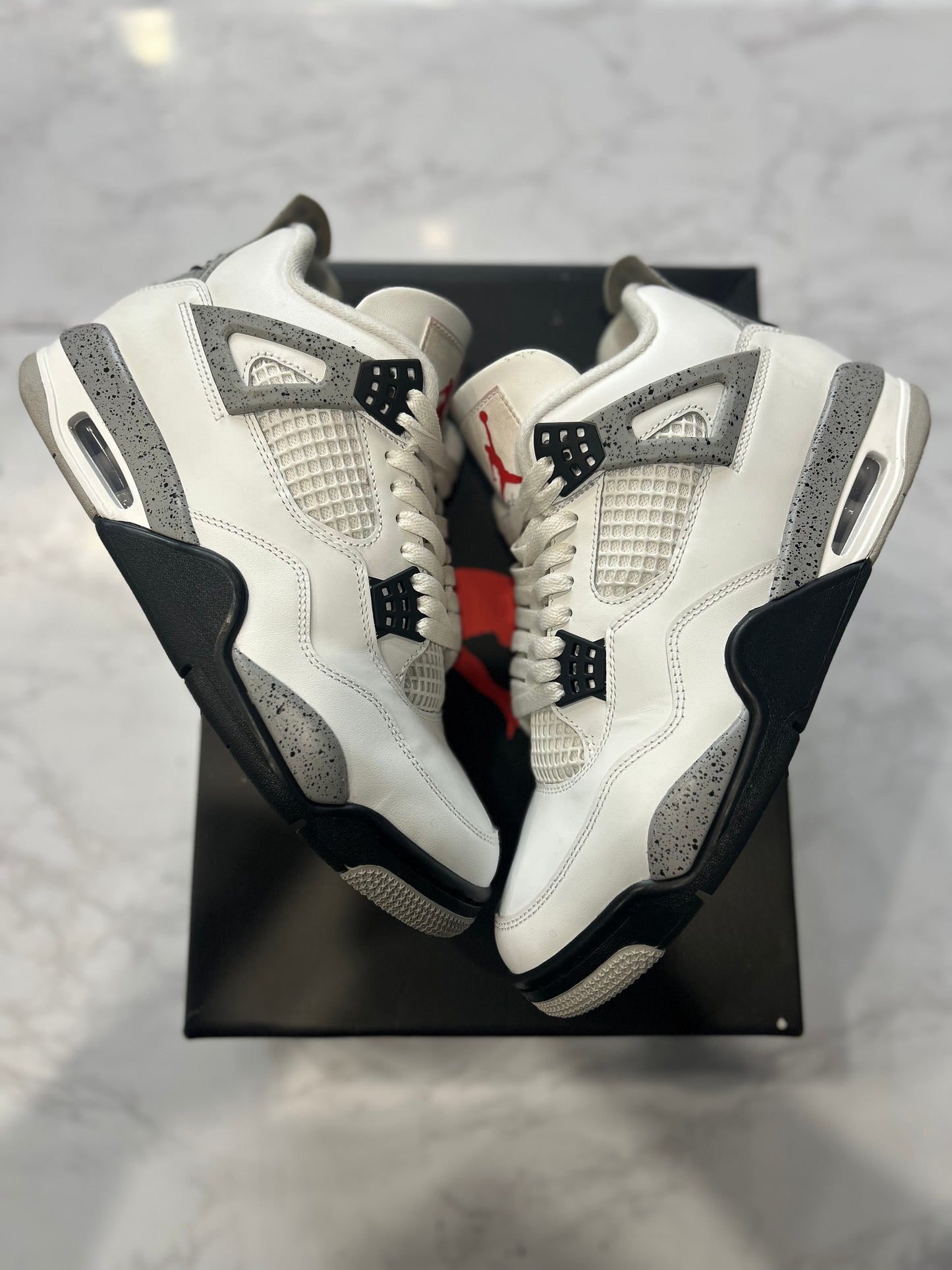 AIR JORDAN 4 RETRO OG WHITE CEMENT PRE-OWNED