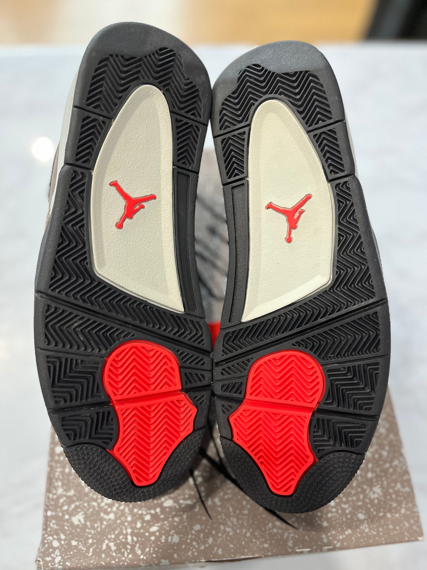 Jordan 4 Retro Taupe Haze PRE-OWNED