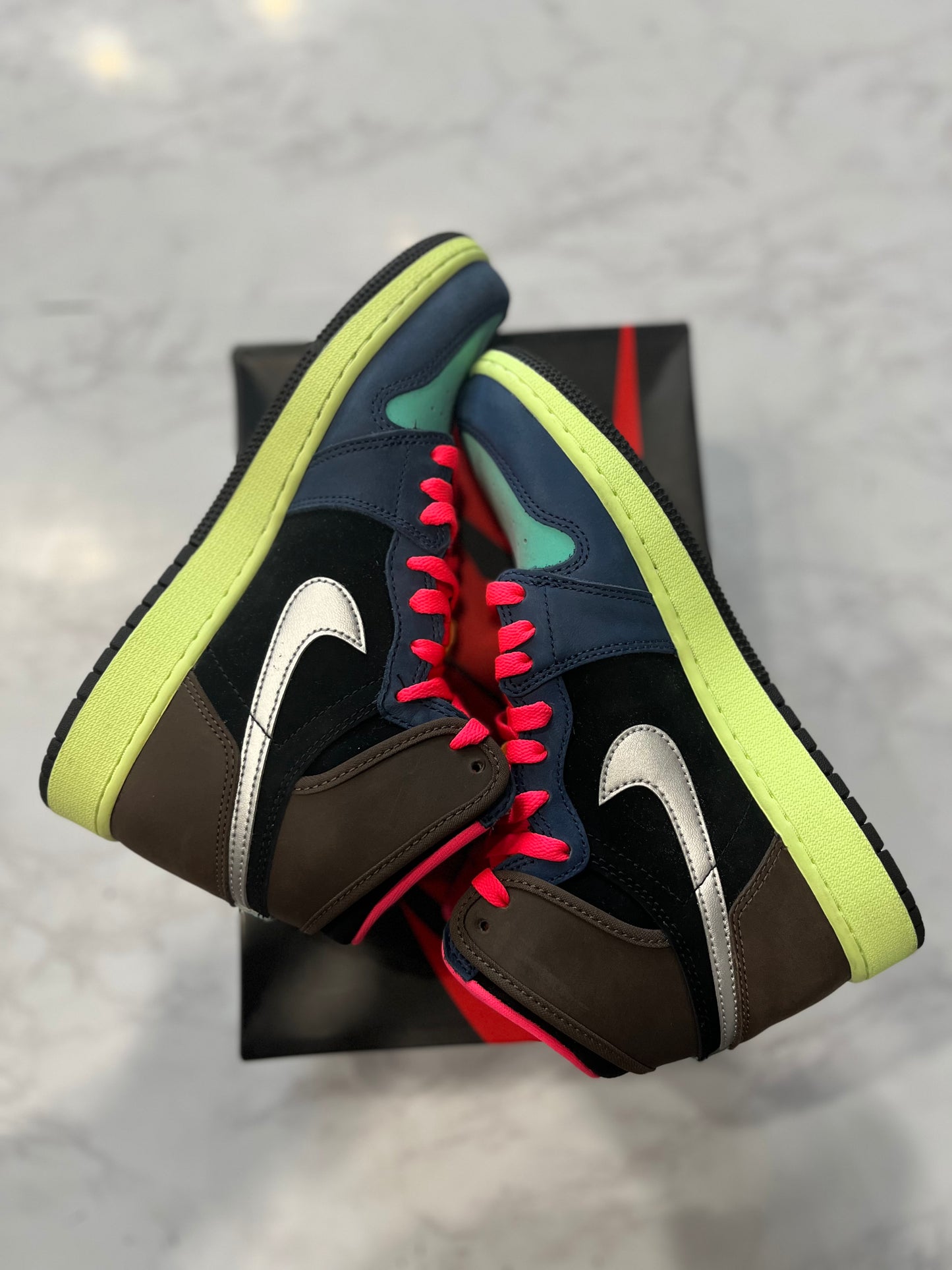 Jordan 1 Retro High GS Tokyo Bio Hack PRE-OWNED