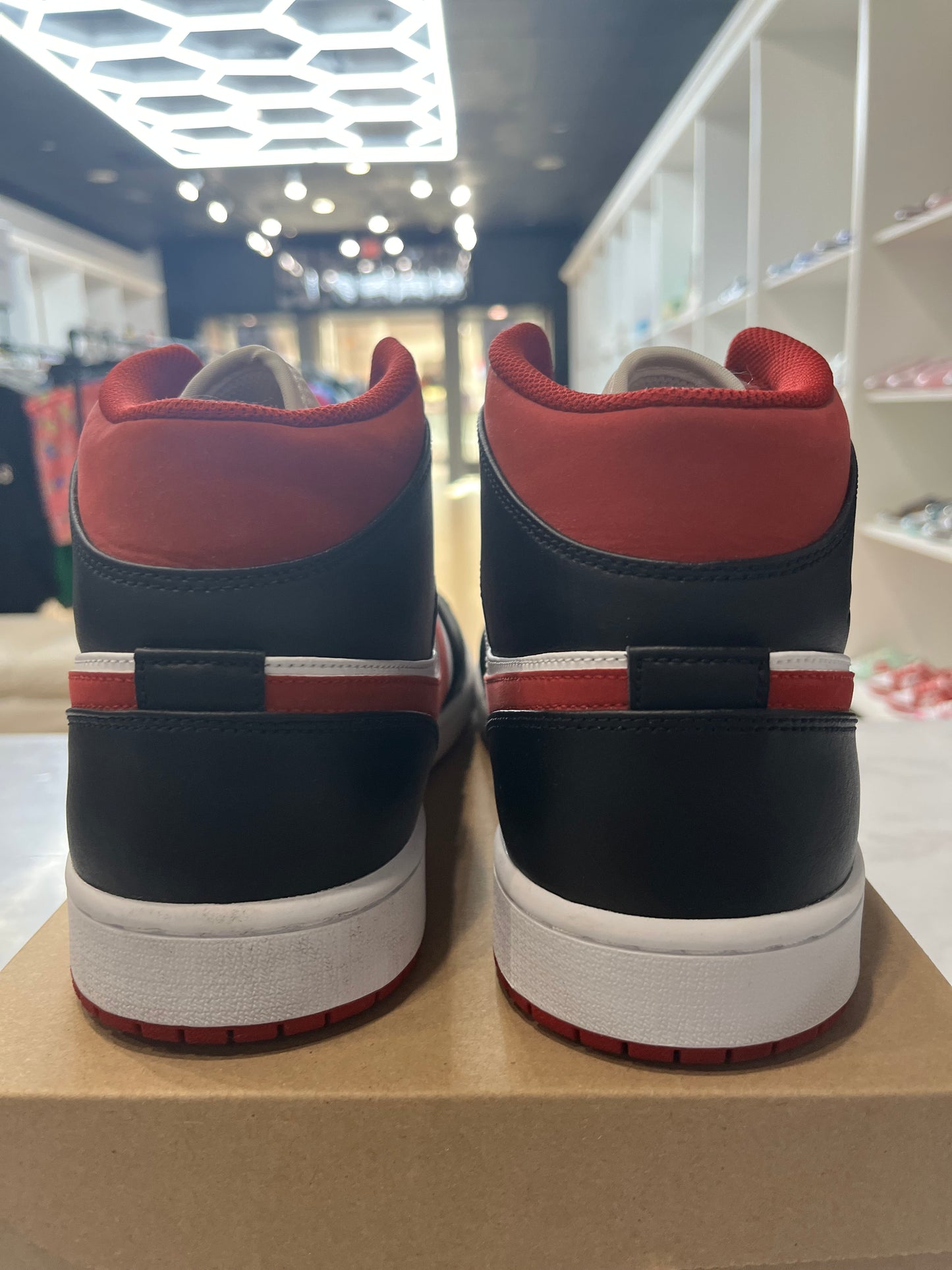 Jordan 1 Mid Black Gym Red PRE-OWNED