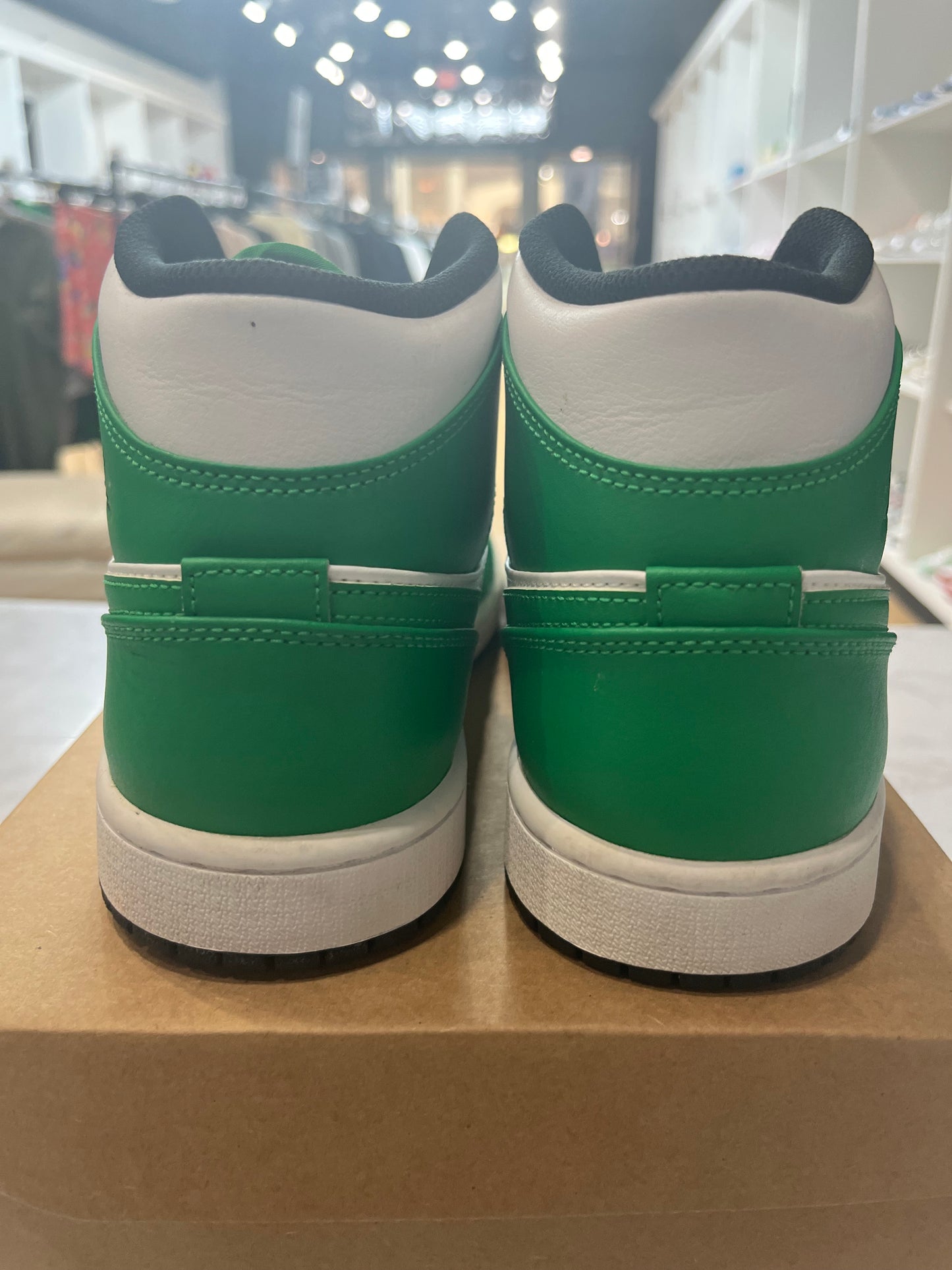 Jordan 1 Mid Lucky Green PRE-OWNED