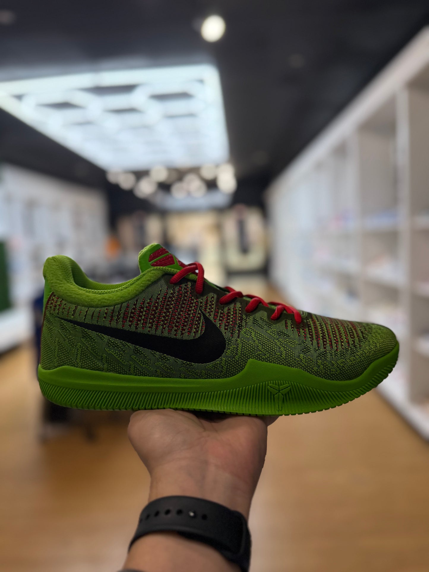 Mamba Rage Grinch PRE-OWNED
