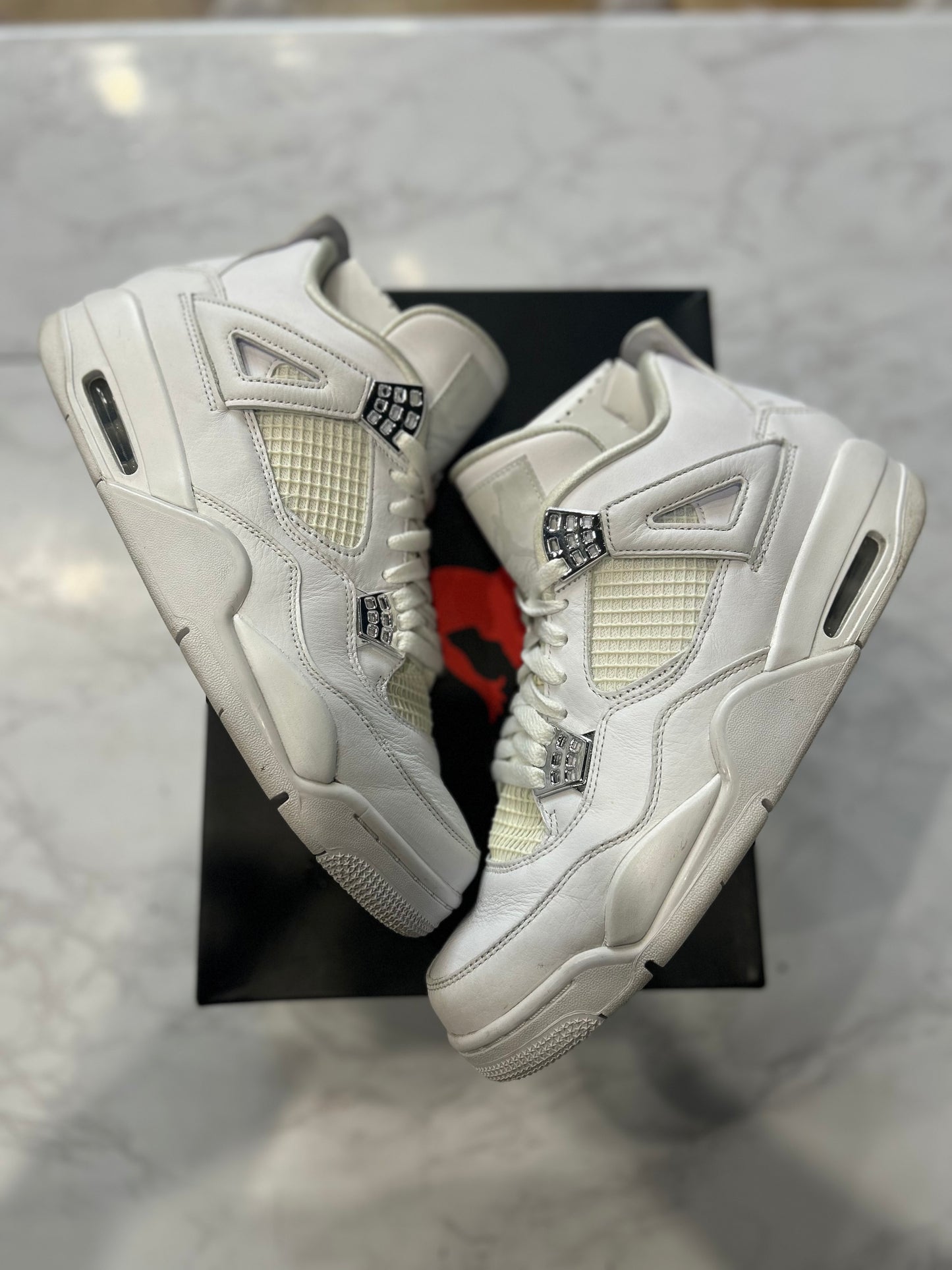 JORDAN 4 RETRO PURE MONEY PRE-OWNED