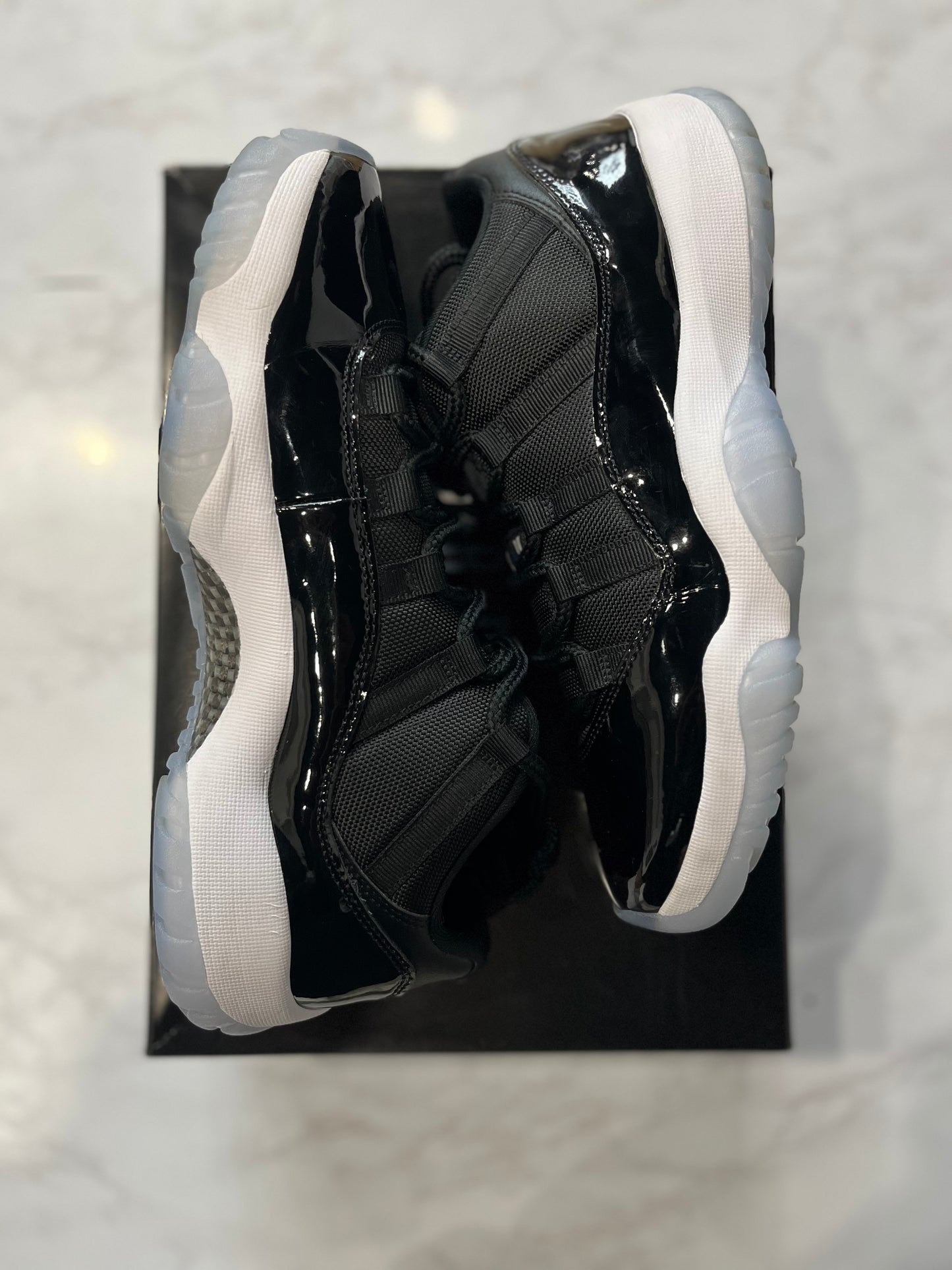 Jordan 11 Retro Low Space Jam PRE-OWNED