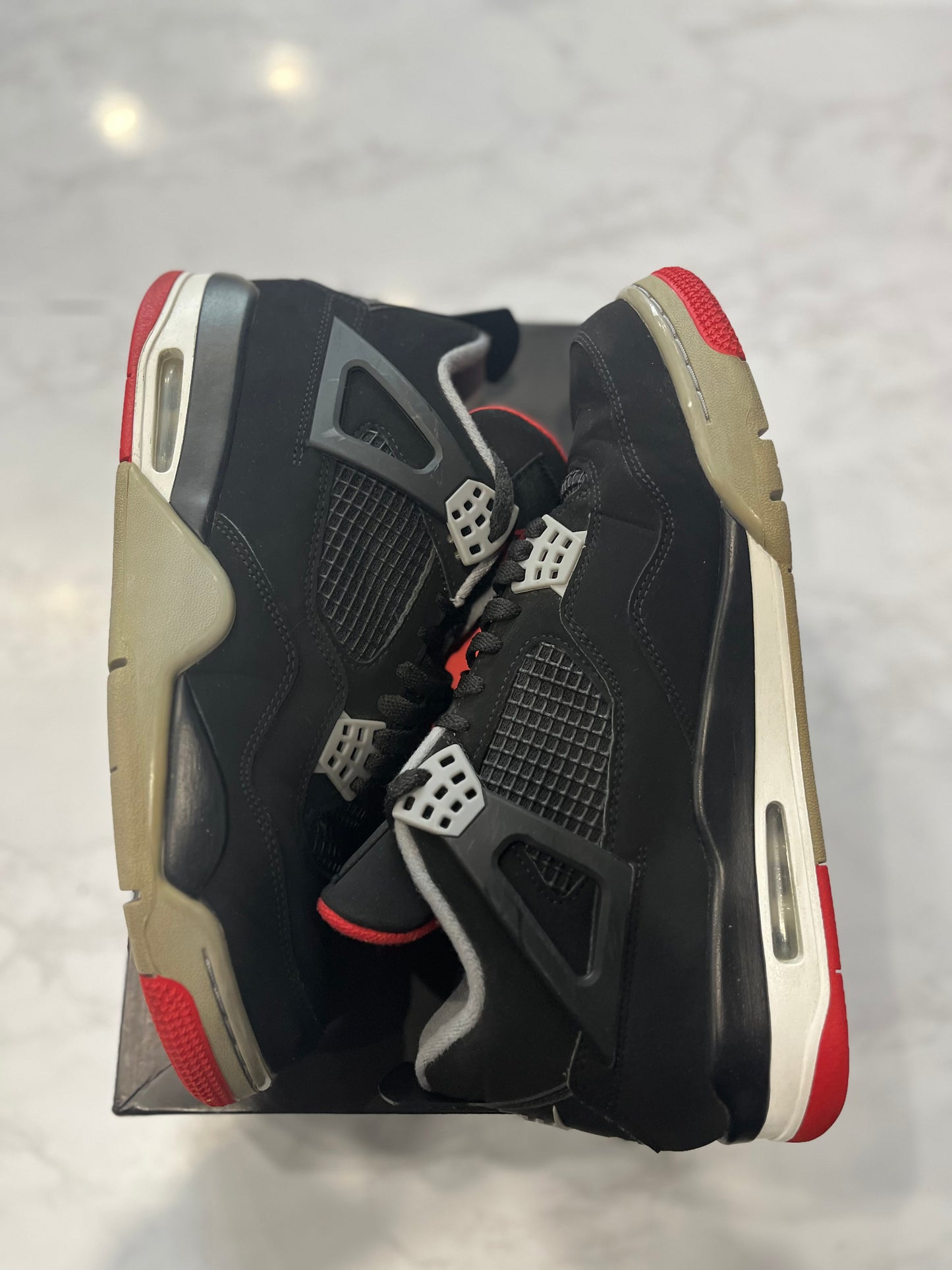 Jordan 4 Retro OG Bred 2019 PRE-OWNED