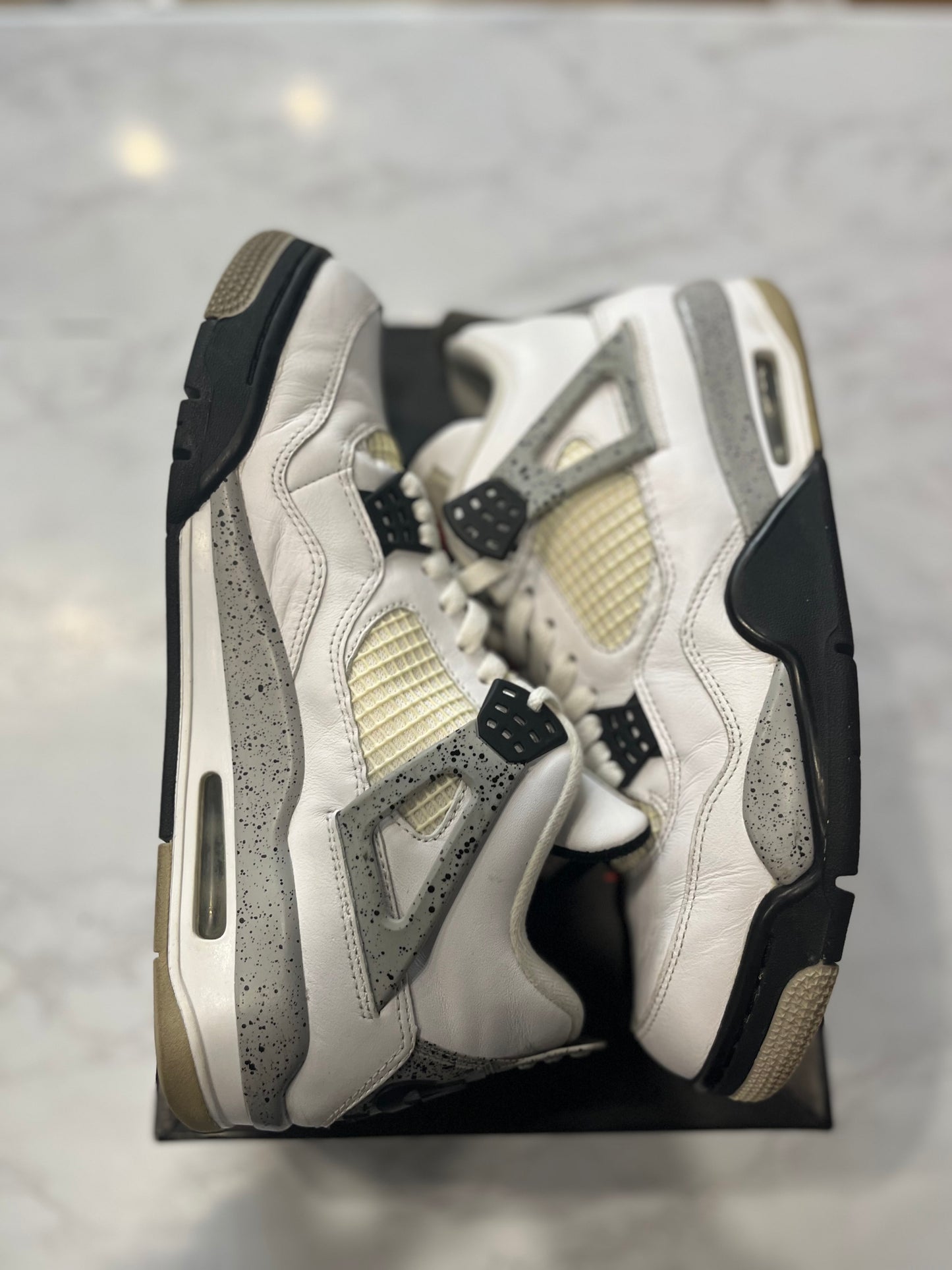Jordan 4 Retro OG White Cement PRE-OWNED