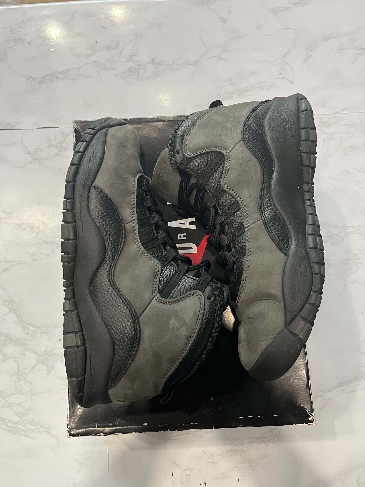 Jordan 10 Retro Shadow 2018 PRE-OWNED