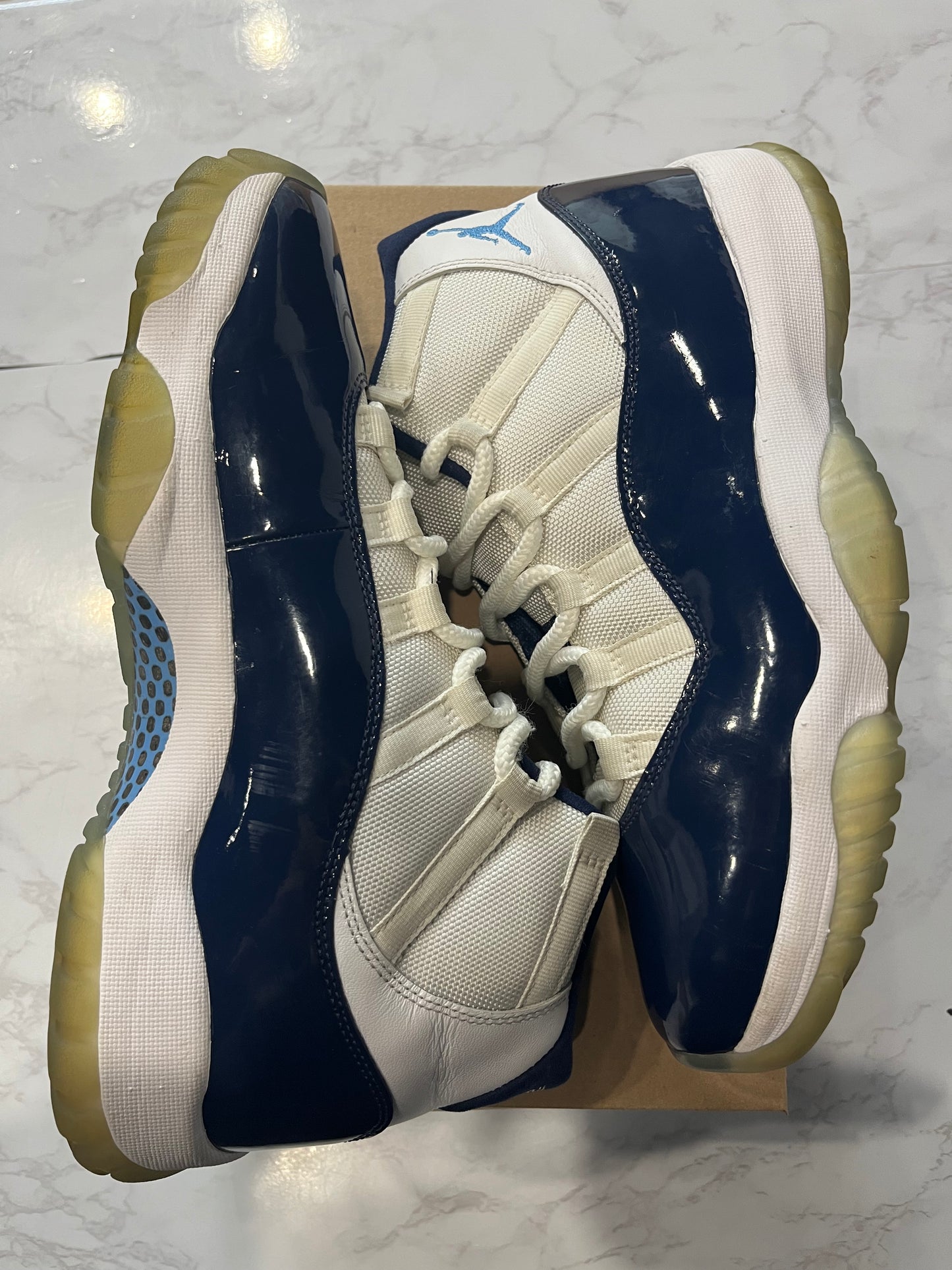 Air Jordan 11 Retro Win Like 82 PRE-OWNED