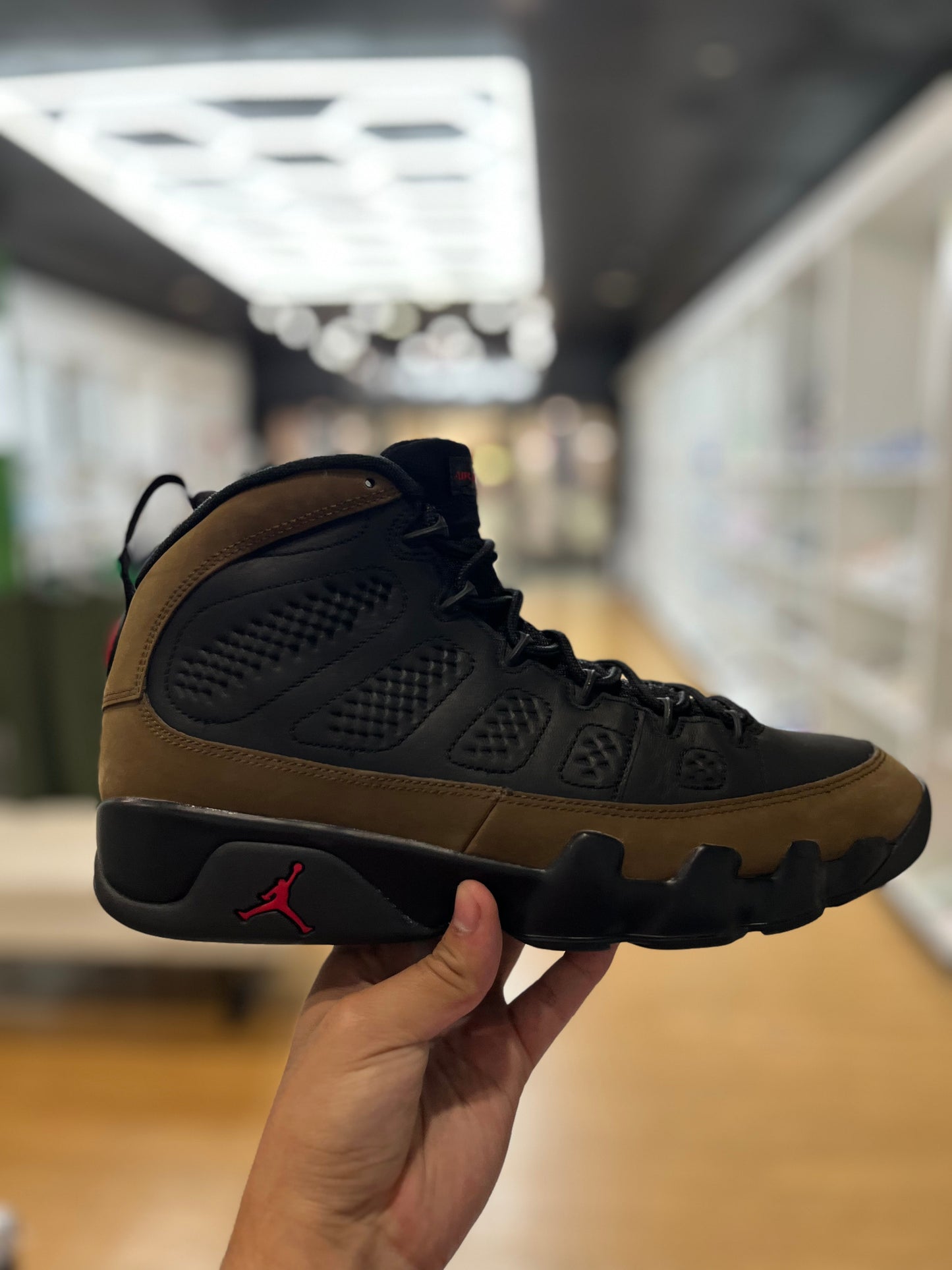 Jordan 9 Retro Olive 2024 PRE-OWNED