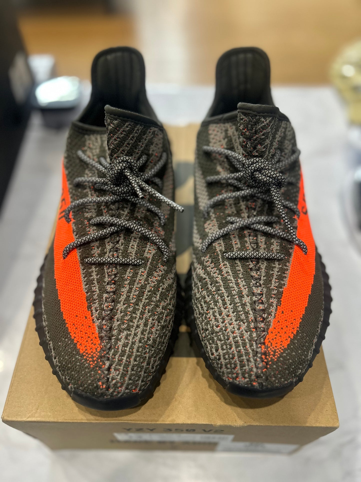 Yeezy Boost 350 V2 Carbon Beluga PRE-OWNED