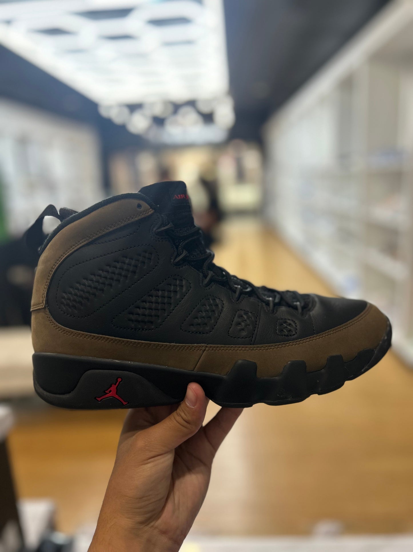 Jordan 9 Retro Olive  PRE-OWNED