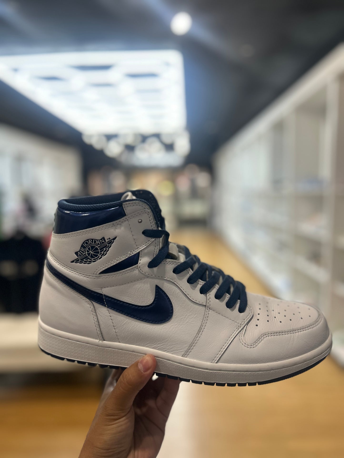 Jordan 1 Retro High OG Metallic Navy PRE-OWNED