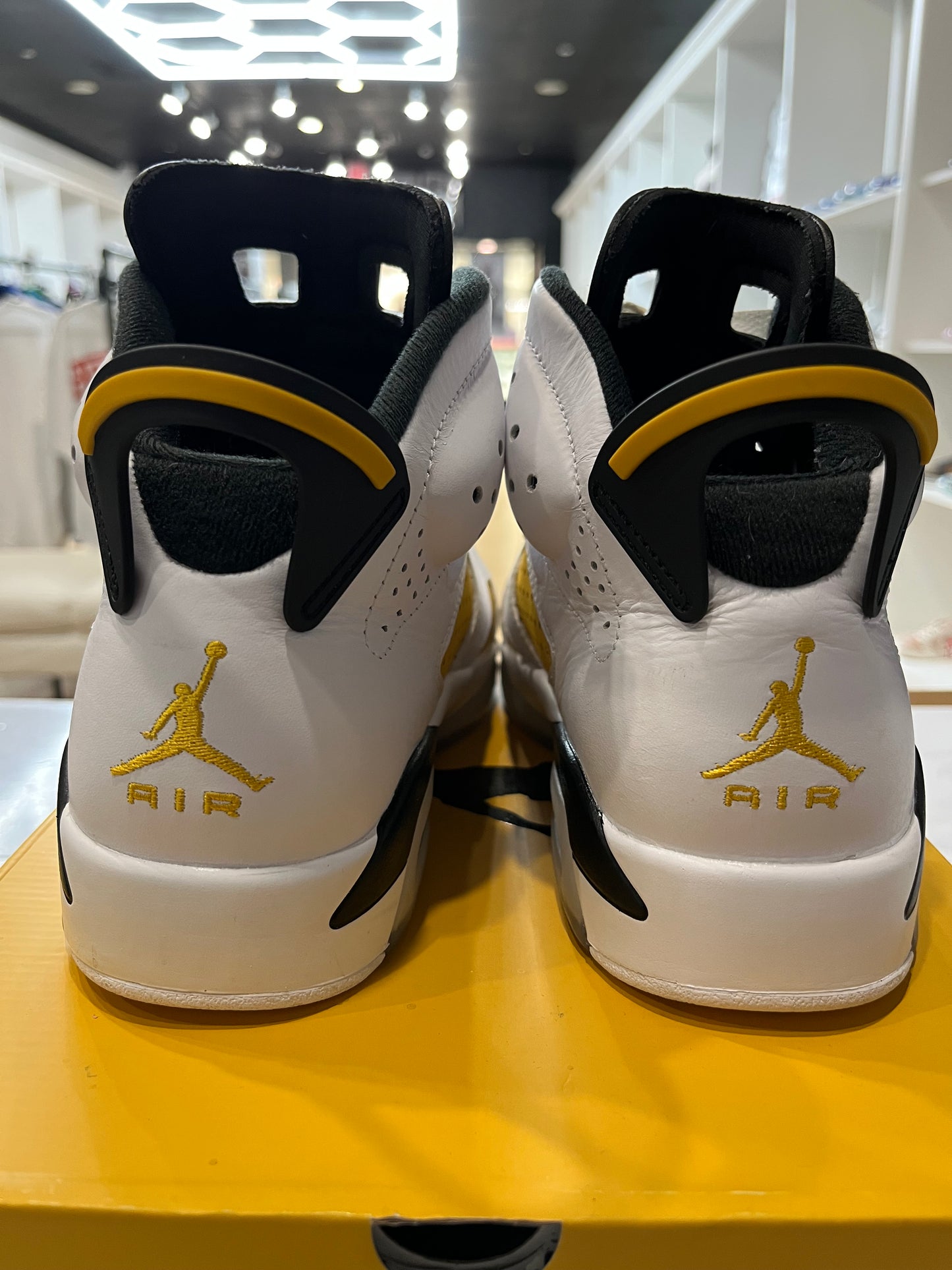 Jordan 6 Retro Yellow Ochre PRE-OWNED