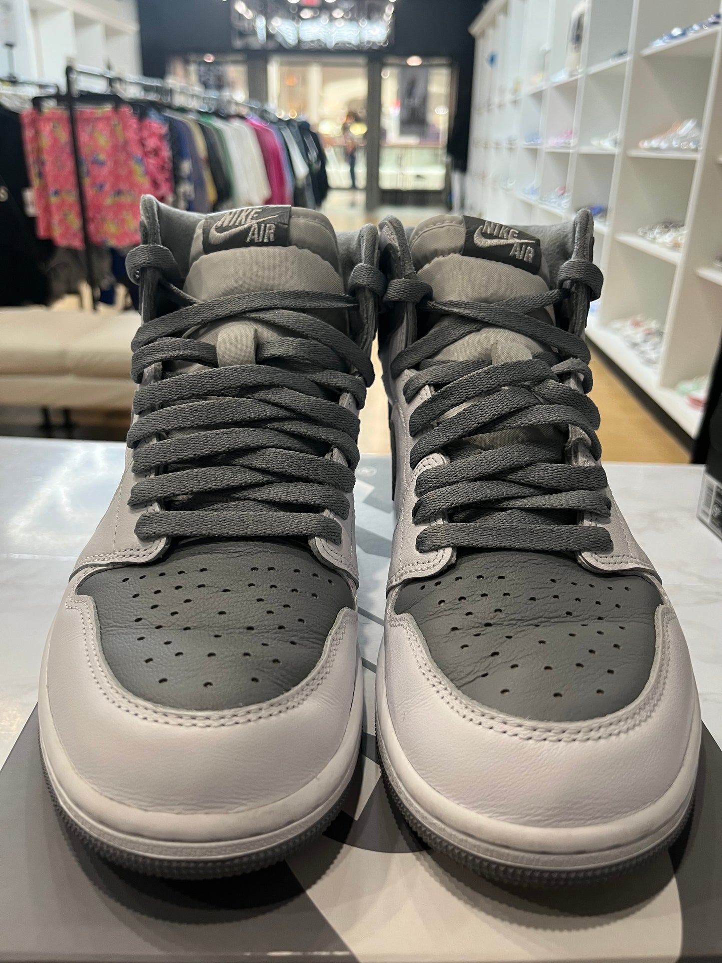 Jordan 1 Retro High OG Stealth PRE-OWNED