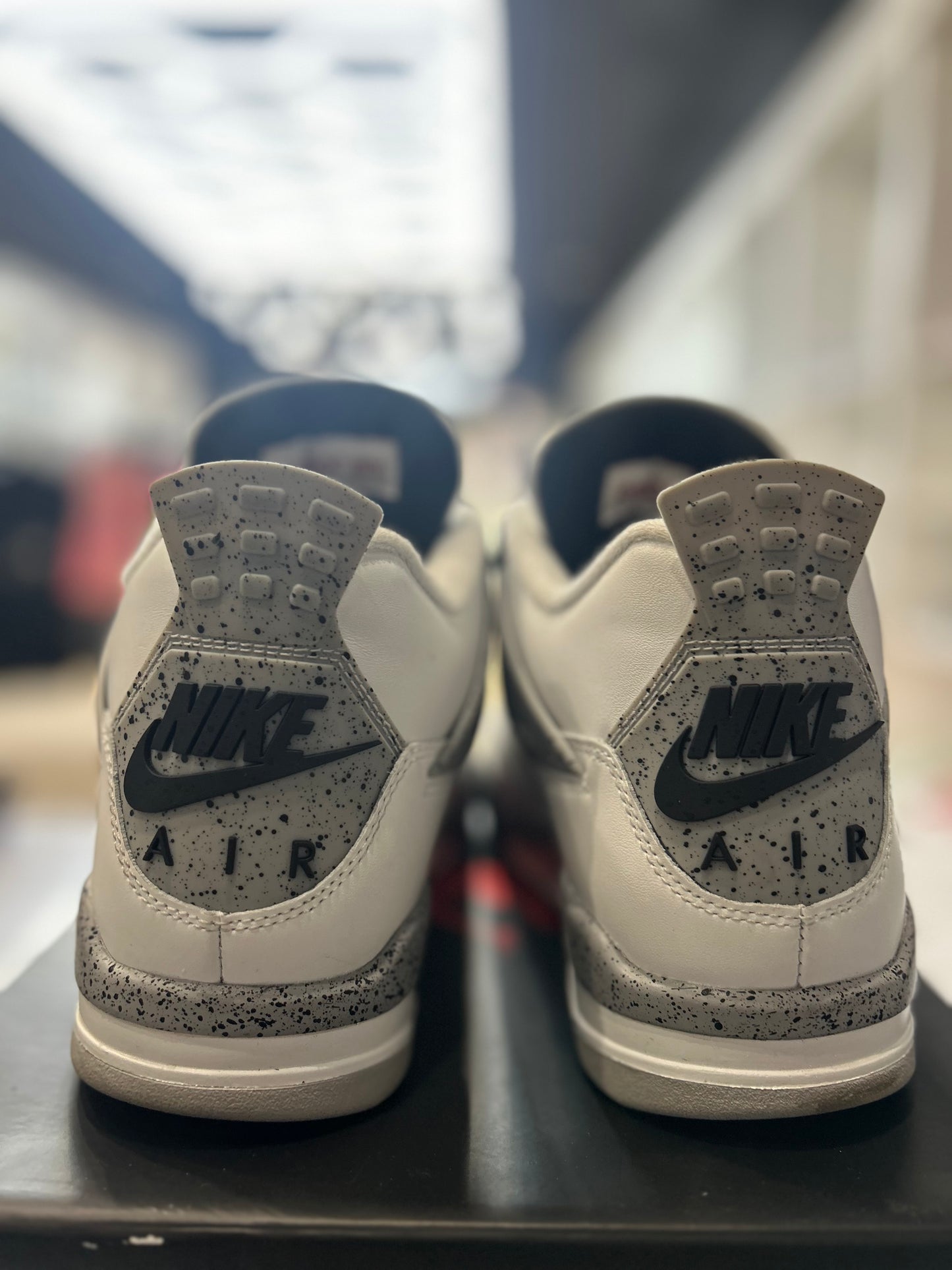 AIR JORDAN 4 RETRO OG WHITE CEMENT PRE-OWNED