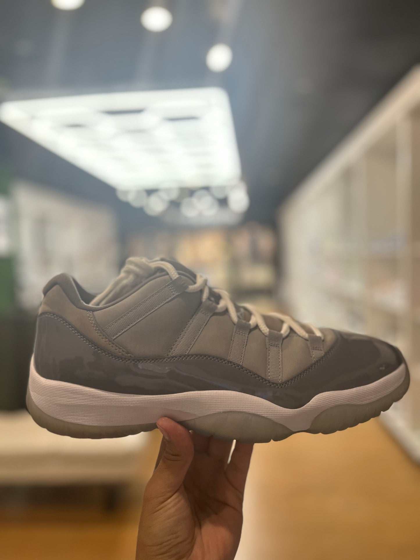 Jordan 11 Low Cool Grey PRE-OWNED
