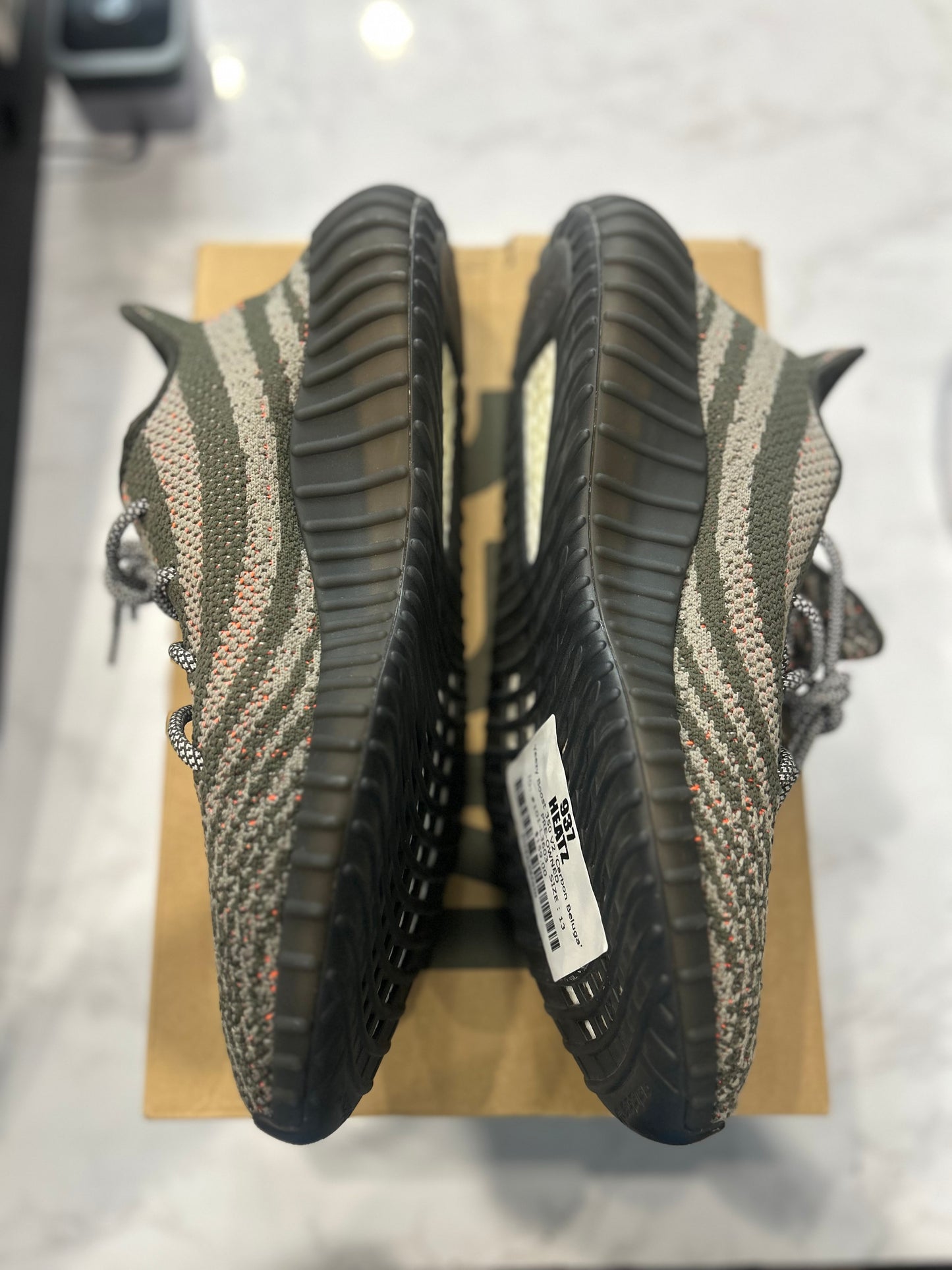 Yeezy Boost 350 V2 Carbon Beluga PRE-OWNED