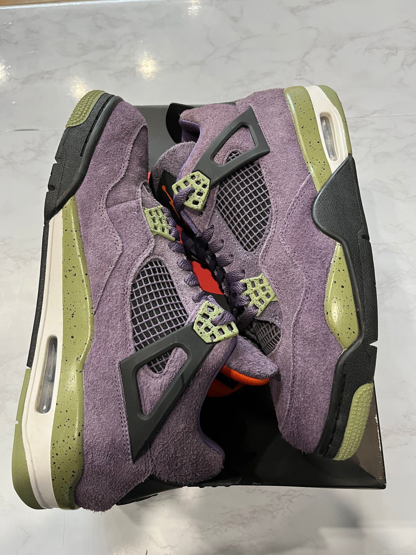 Wmns Jordan 4 Retro Canyon Purple PRE-OWNED