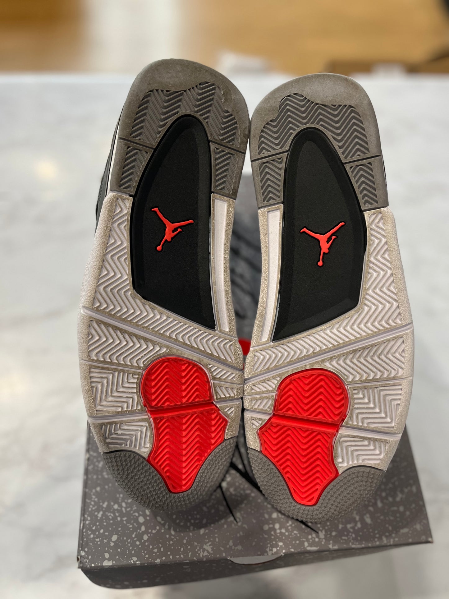 Jordan 4 Retro Infrared PRE-OWNED