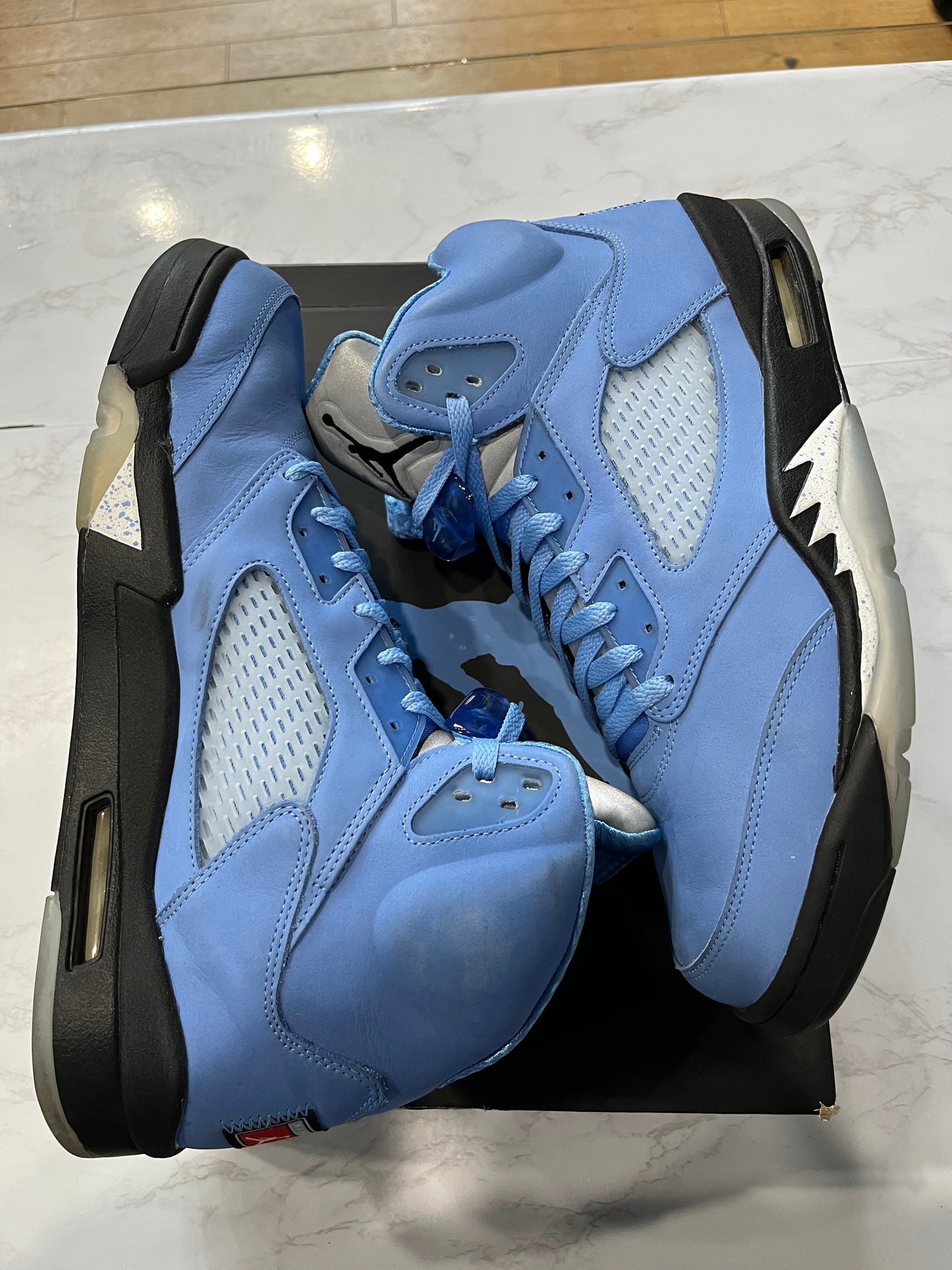 Jordan 5 Retro SE UNC PRE-OWNED