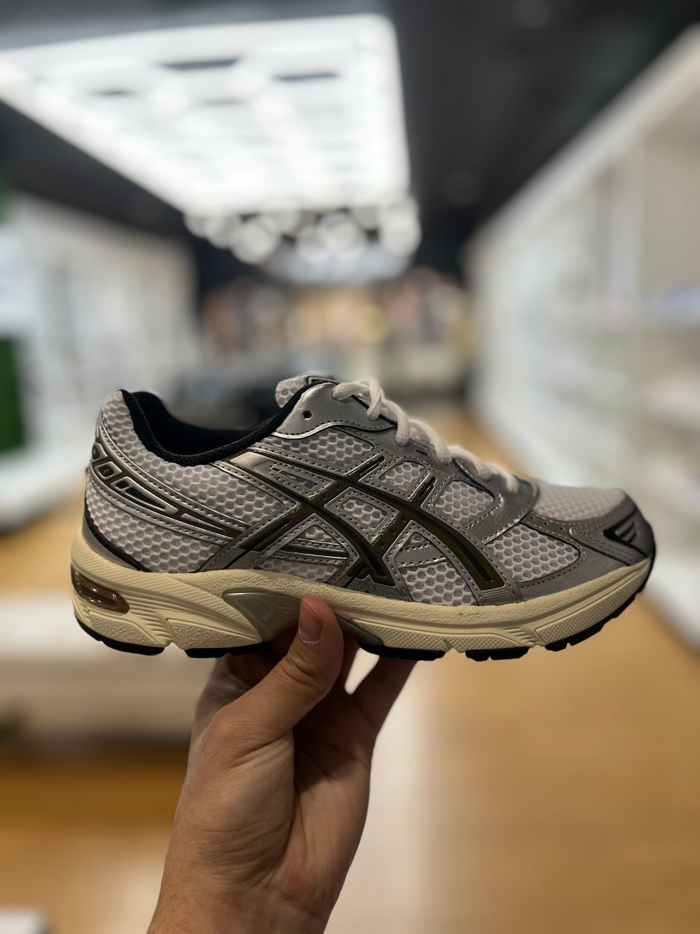 Gel 1130 Clay Canyon - BRAND NEW REP BOX