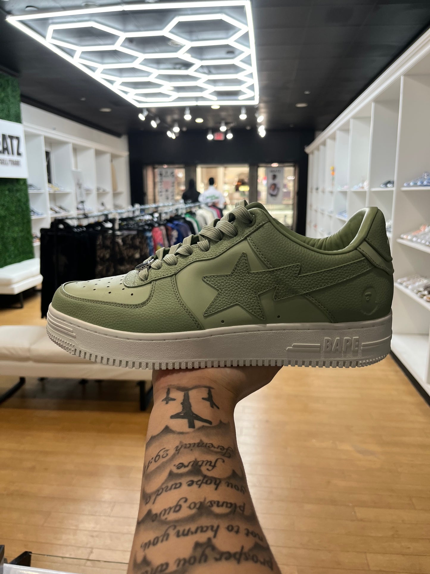 Bapesta #9 Green PRE-OWNED