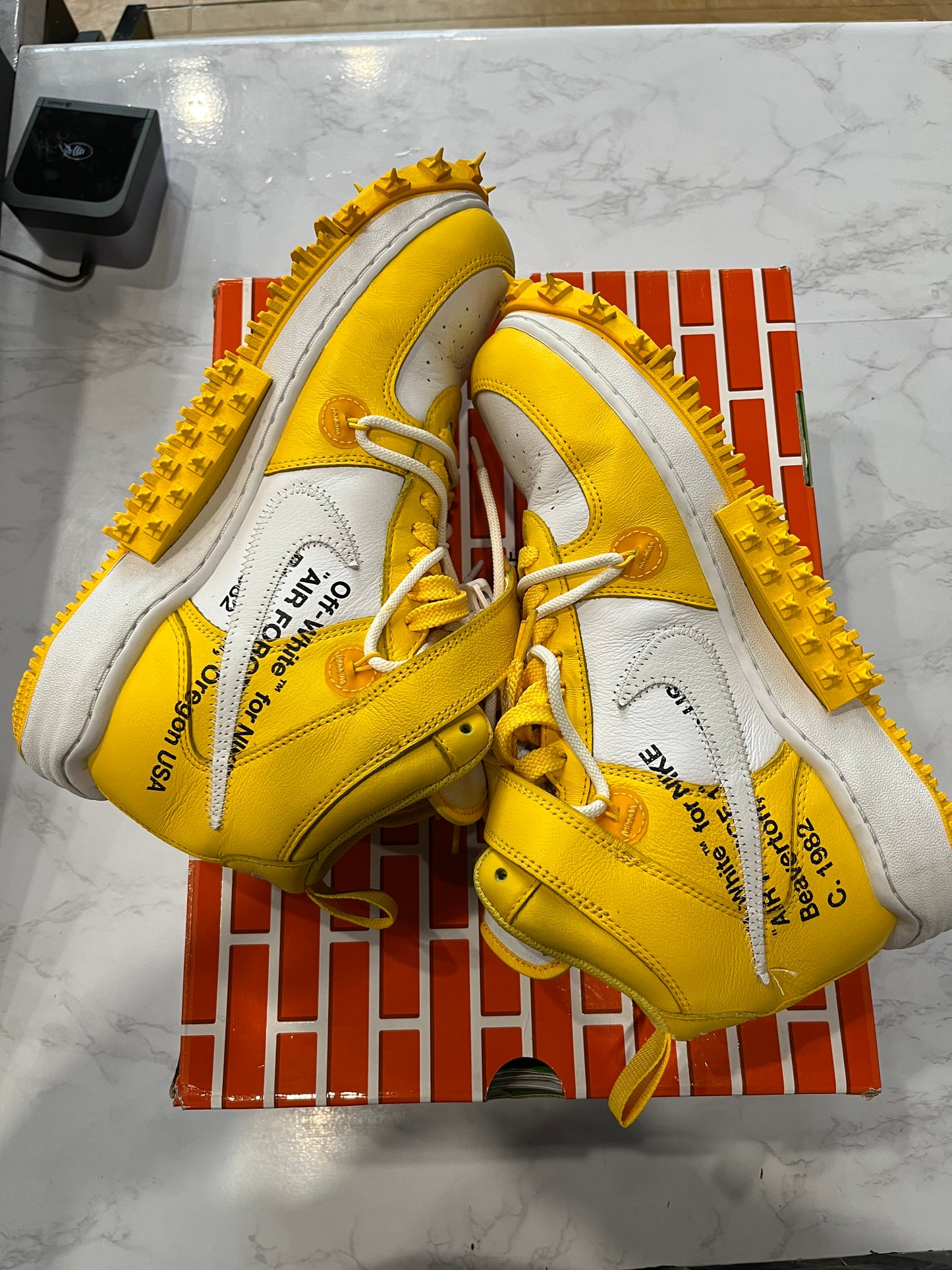 Off White X Air Force 1 Mid SP Leather Varsity Maize PRE-OWNED